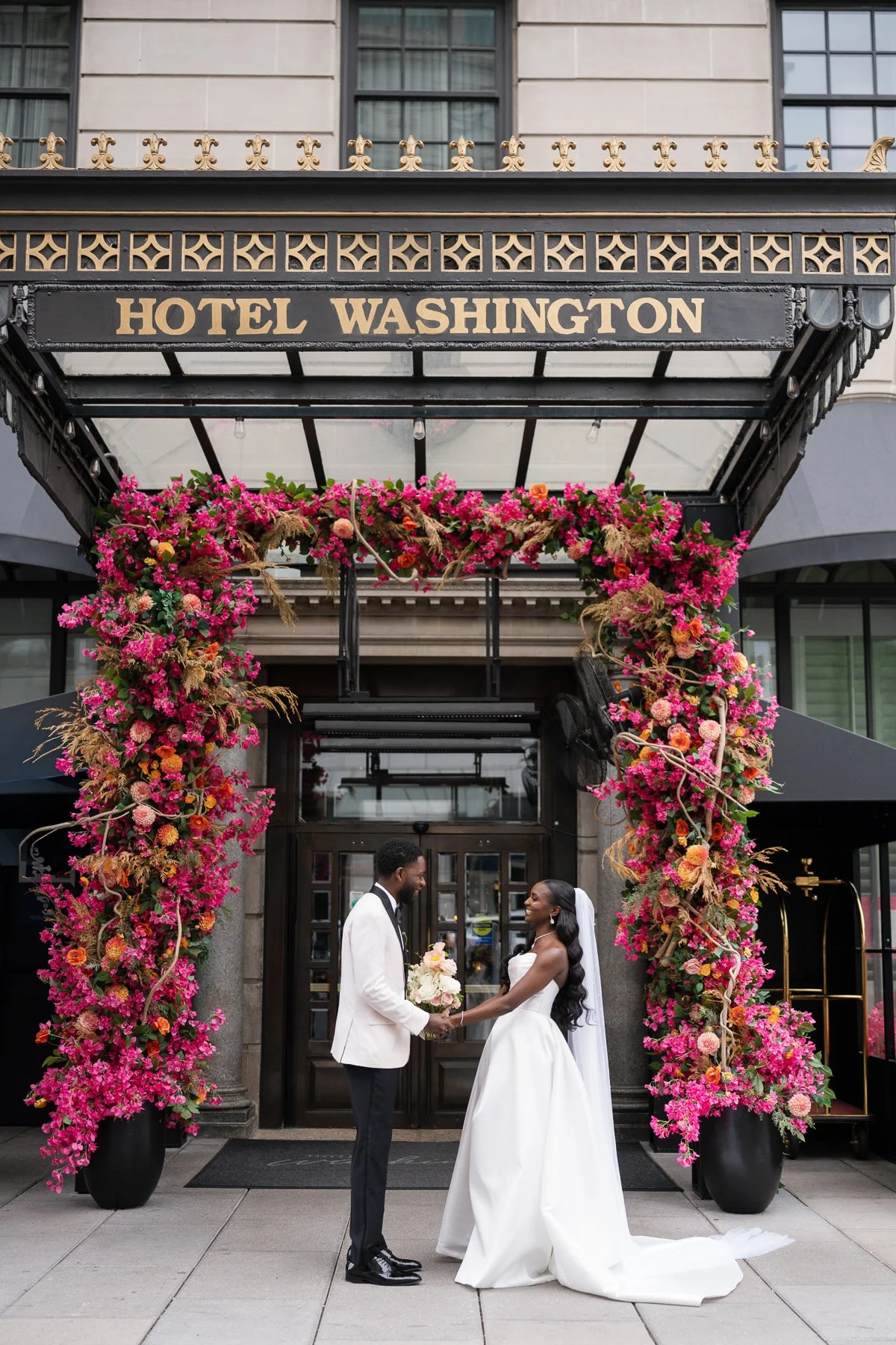 Should I Tip My Wedding Vendors?