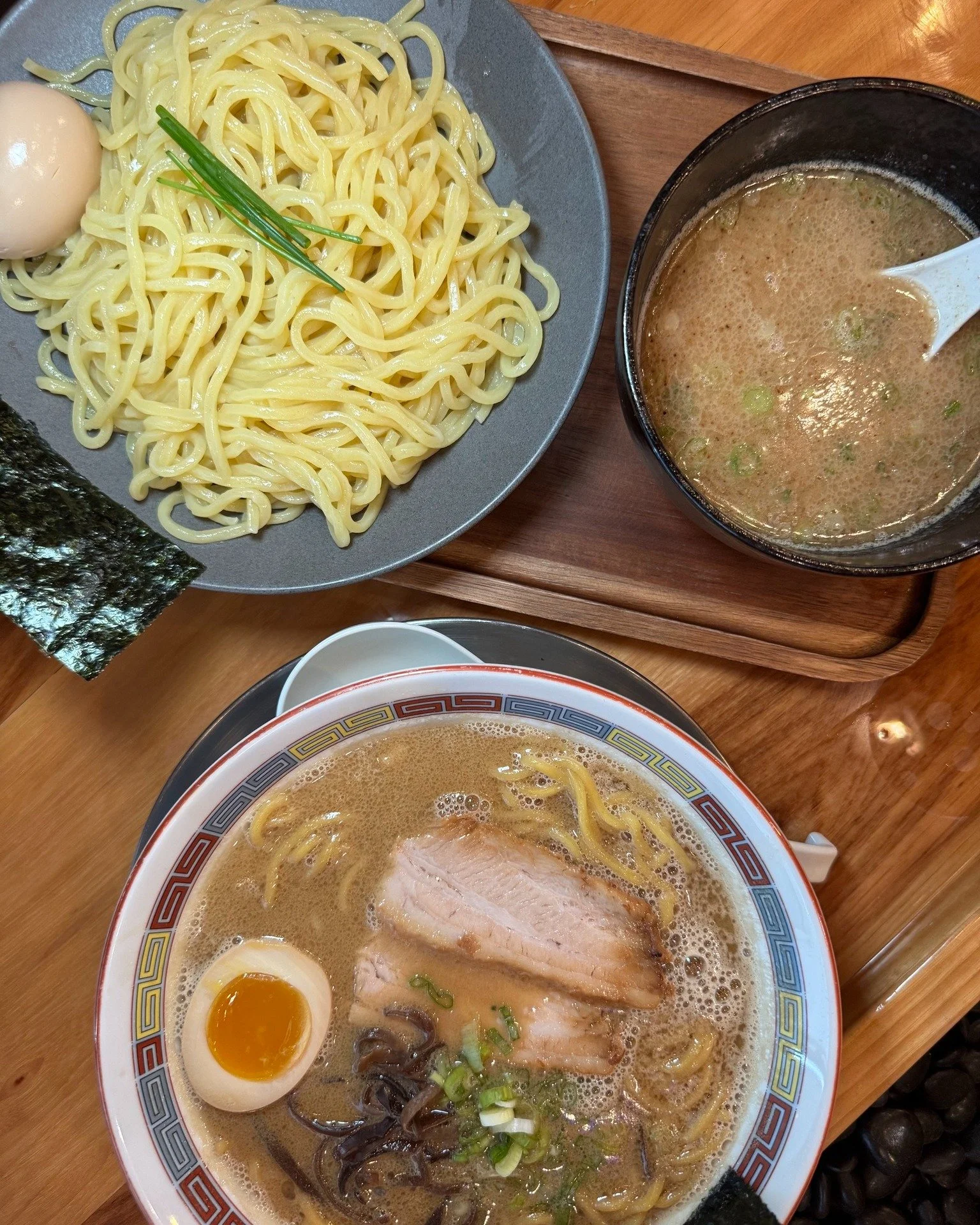 Which one are you choosing? Tonkotsu Tsukemen or Tonkotsu Shoyu?! Drop your vote in the comments! 🍜