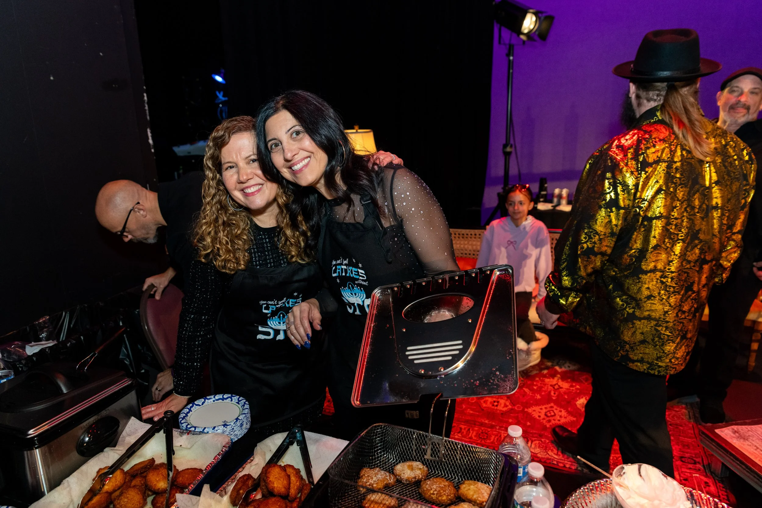 129_HANUKKAH_HULLABALOO_2025_3740.jpg