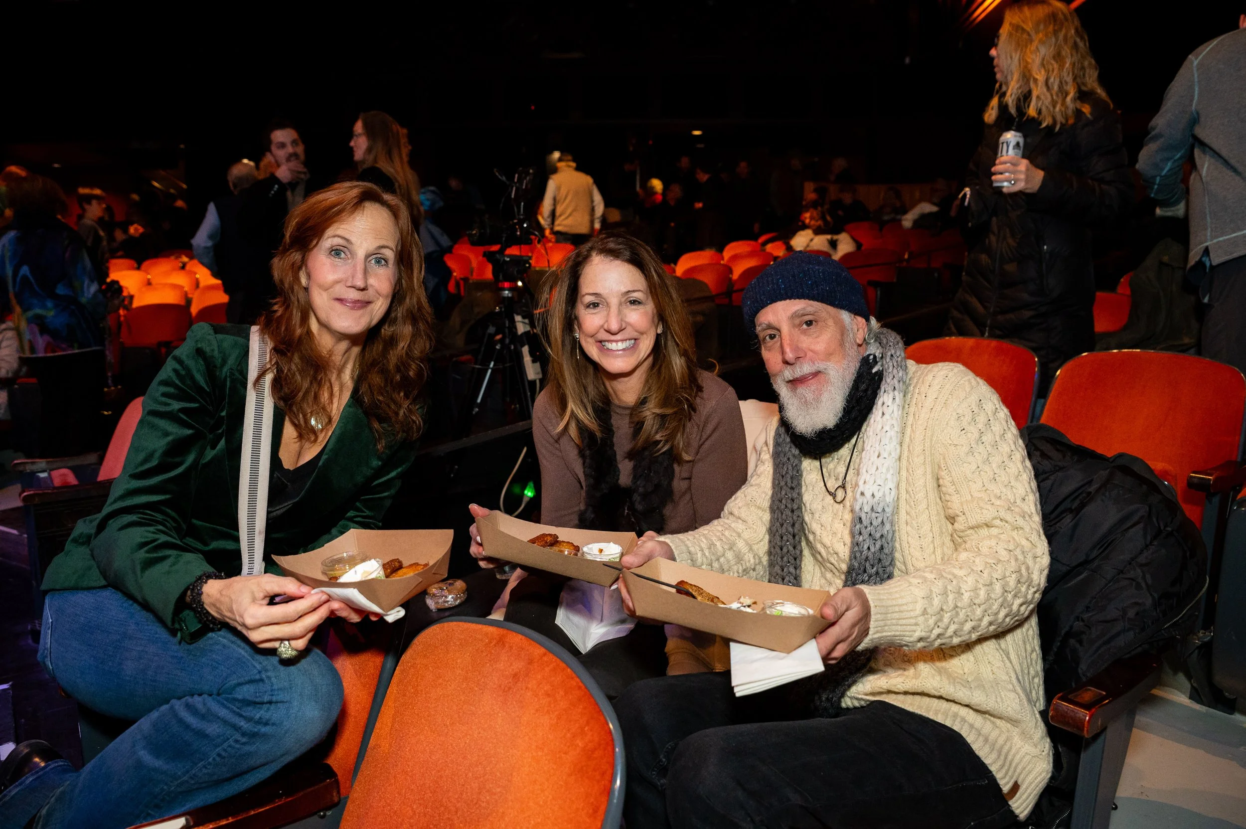 047_HANUKKAH_HULLABALOO_2025_0393.jpg