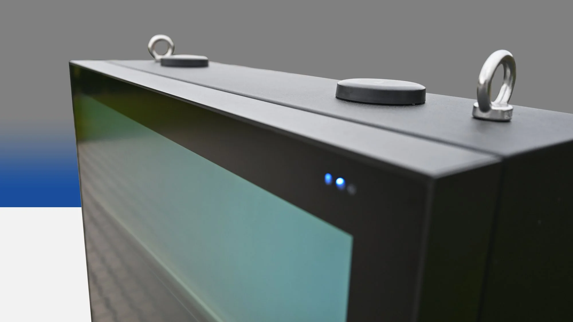 Xchange Charger Luna antena.jpg