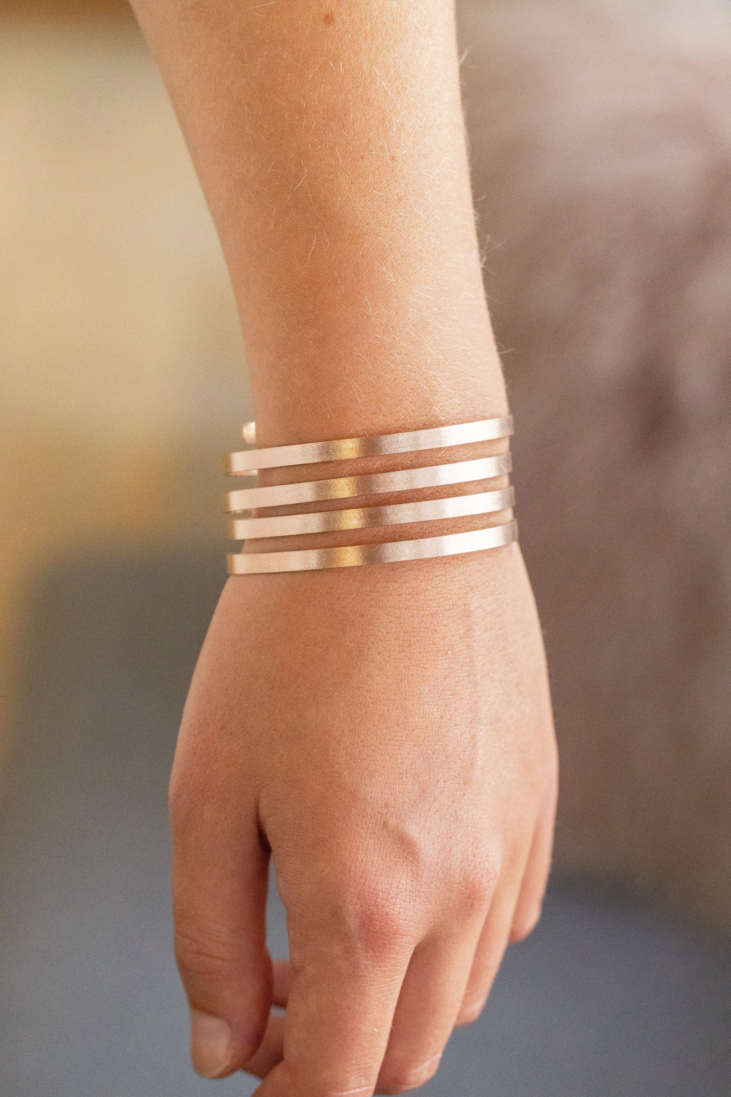 Spiral Roségold Armreif getragen