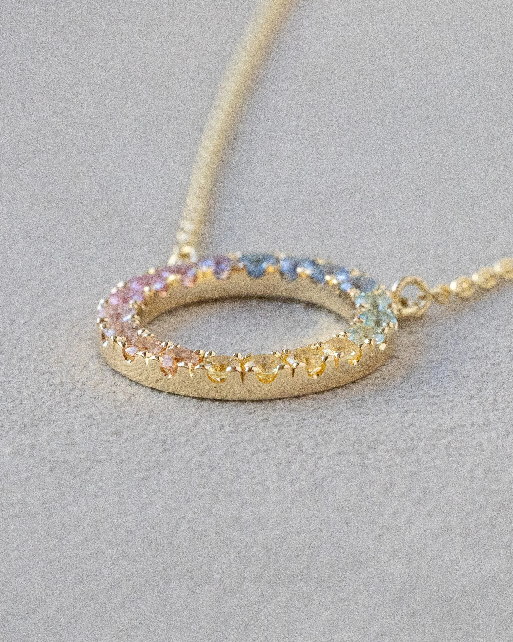 Rainbow Circle Anhänger1.jpg