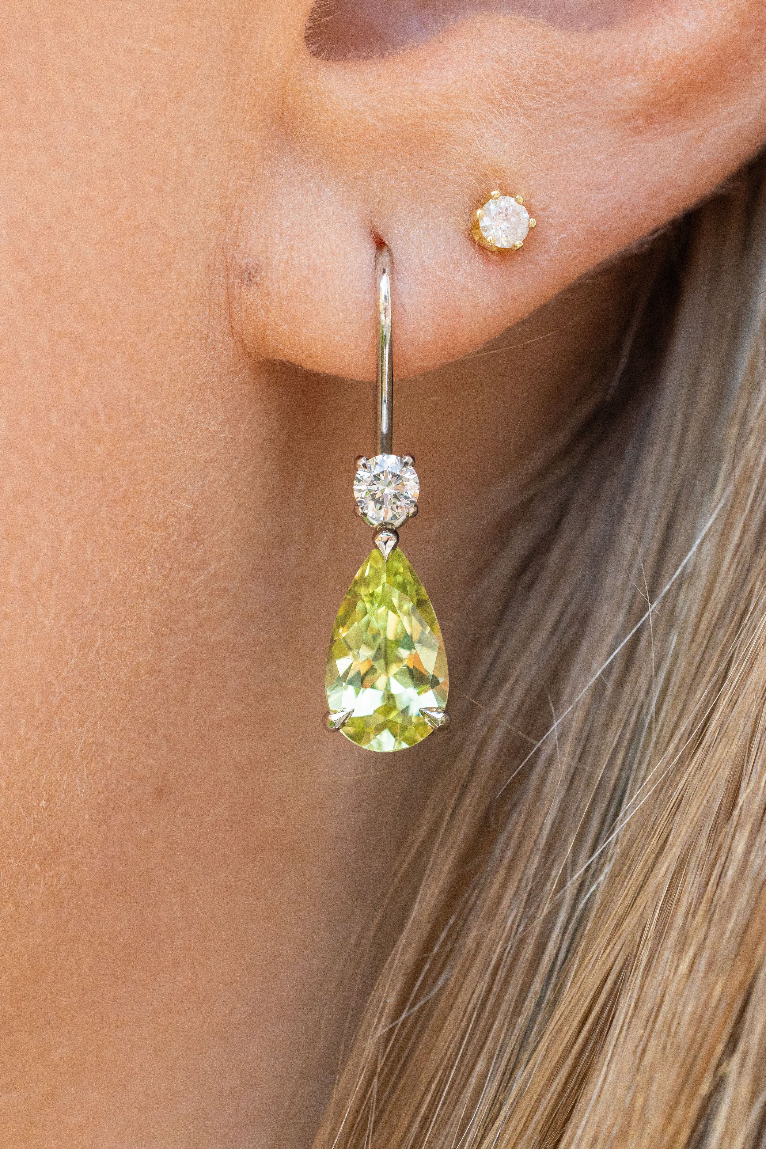 Chrysoberyll Ohrringe in Platin mit Diamanten