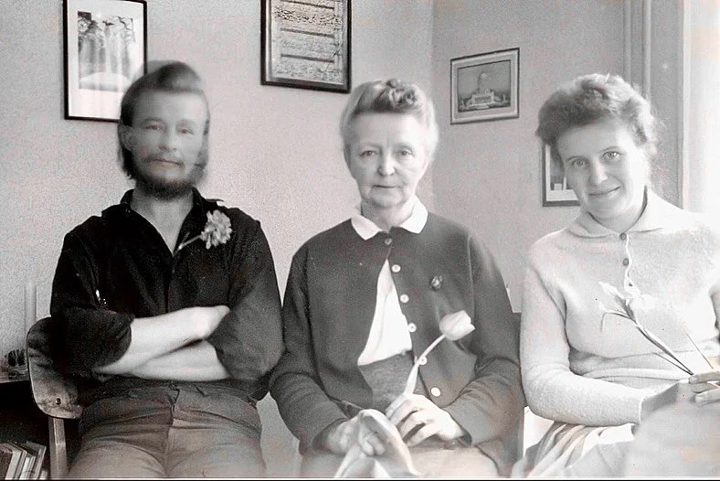 🤍 Hyv&auml;&auml; suomalaisen kulttuurin p&auml;iv&auml;&auml;! Bah&aacute;&rsquo;&iacute;-usko on ollut osa suomalaista yhteiskuntaa siit&auml; l&auml;htien, kun se juurtui Suomeen 1930-luvun lopulla. Ensimm&auml;inen bah&aacute;&rsquo;&iacute;-usk