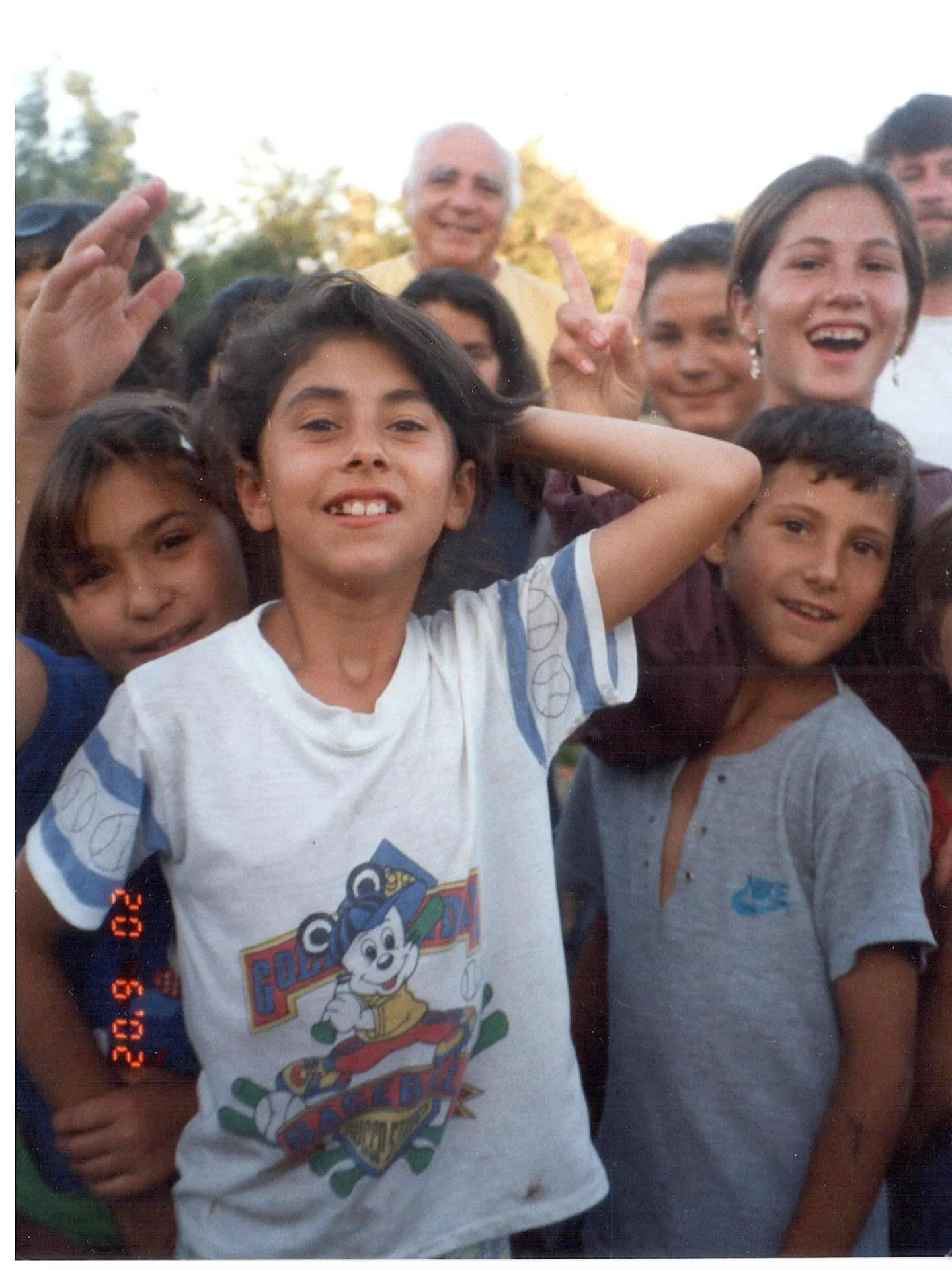 Hyv&auml;&auml; romanien kansallisp&auml;iv&auml;&auml;! Lat&scaron;o internationaalo romanengo diives tumenge! 💗

Juhlap&auml;iv&auml;n kunniaksi kaunis bah&aacute;&rsquo;&iacute;-rukous romanikielell&auml; (alla suomeksi):

&ldquo;Oi Deevel! Barja