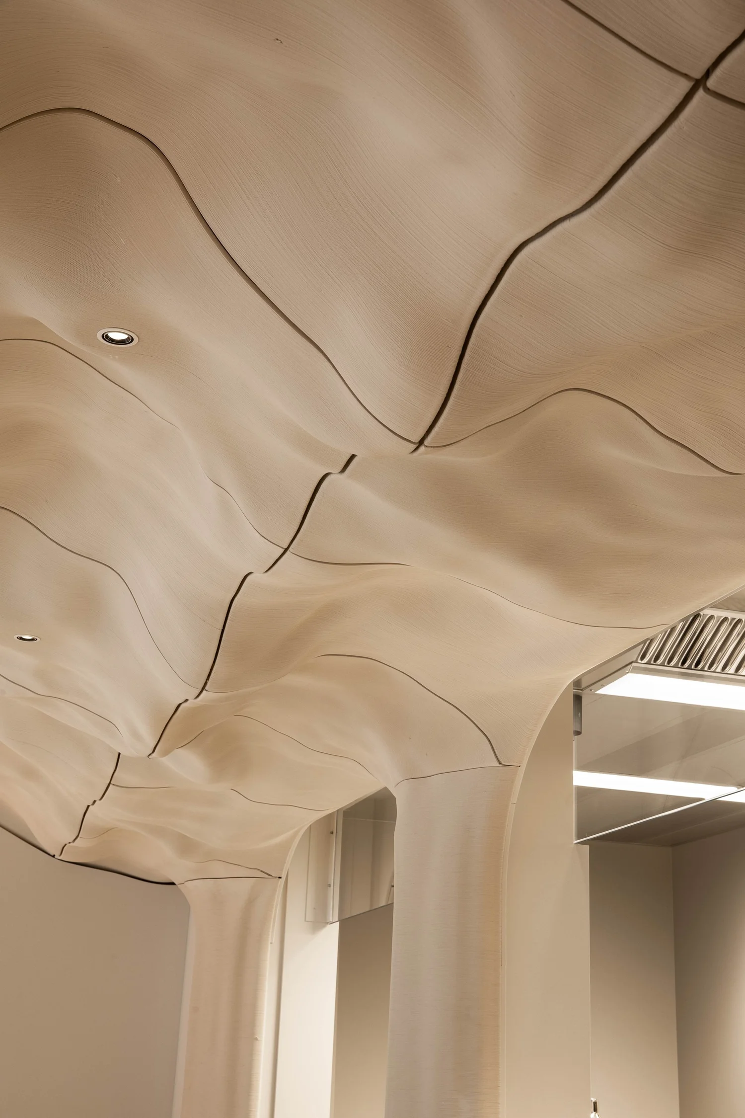 Detail der skulpturalen Architektur im CAAA