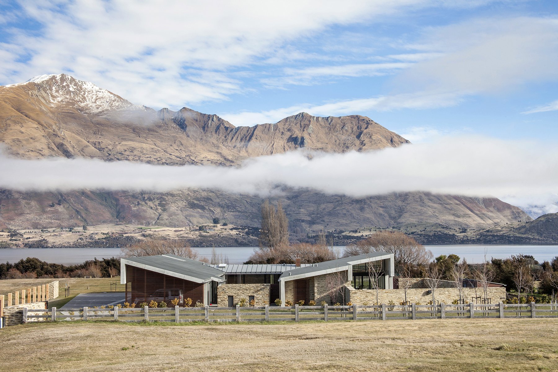 GRAHAM-WARMAN-PHOTOGRAPHY-Architectural-Photography-Wanaka-residence-Central-Otago