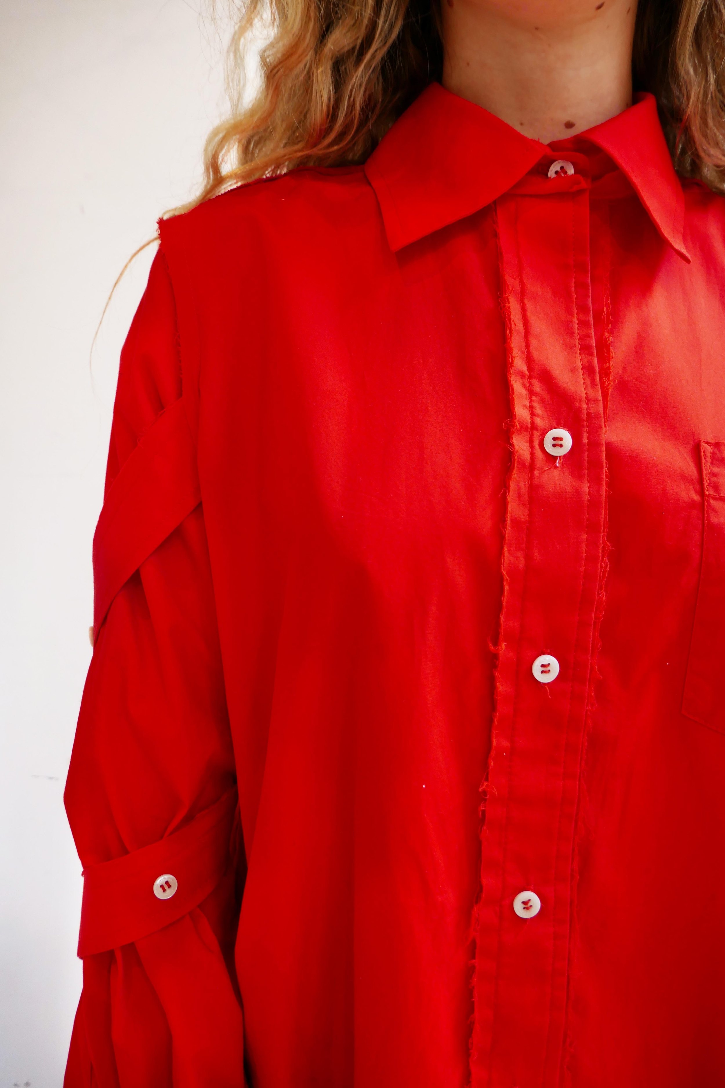 orange shirt close copiar.jpg