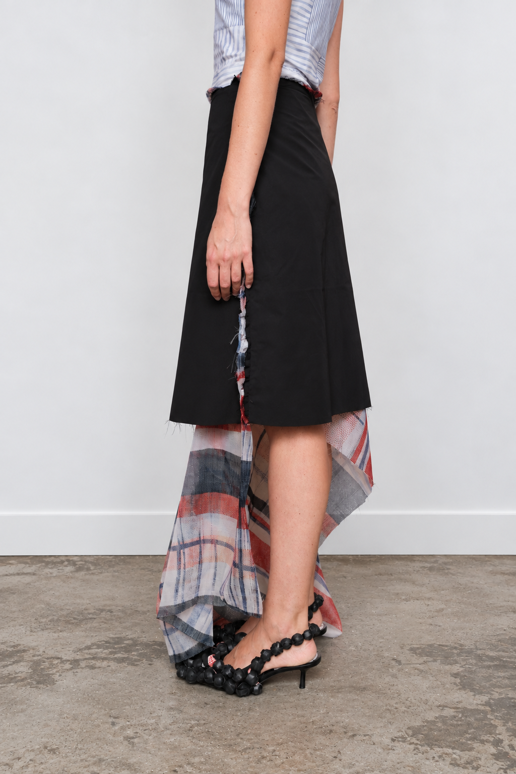SKIRT TRENCH SIDE 2.png