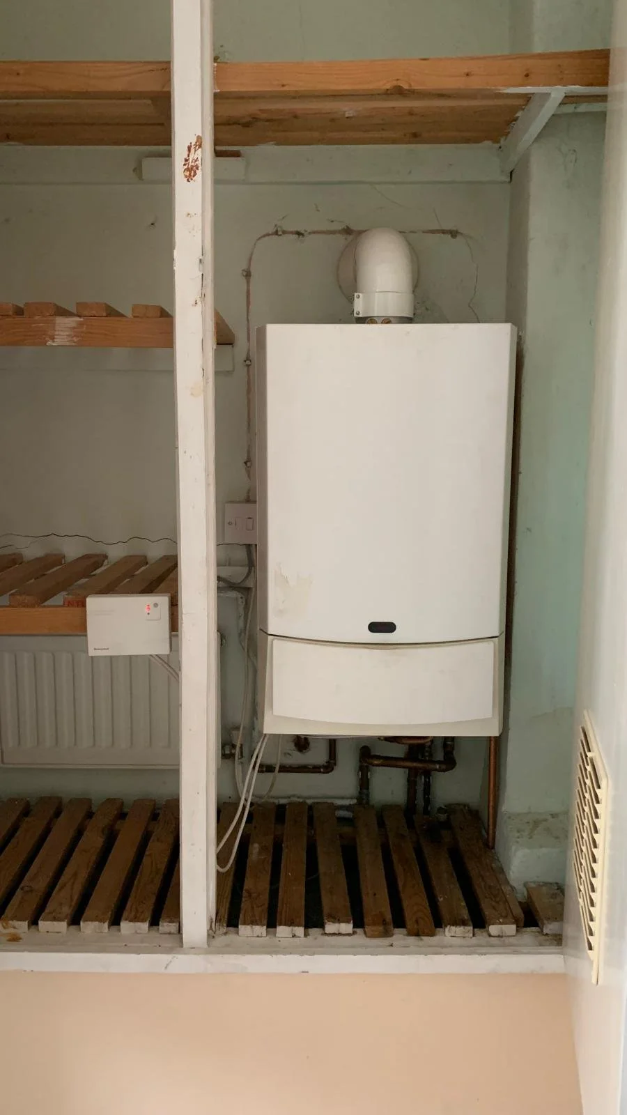 WhatsApp Image 2025-05-20 at 13.11.05 (1).jpeg