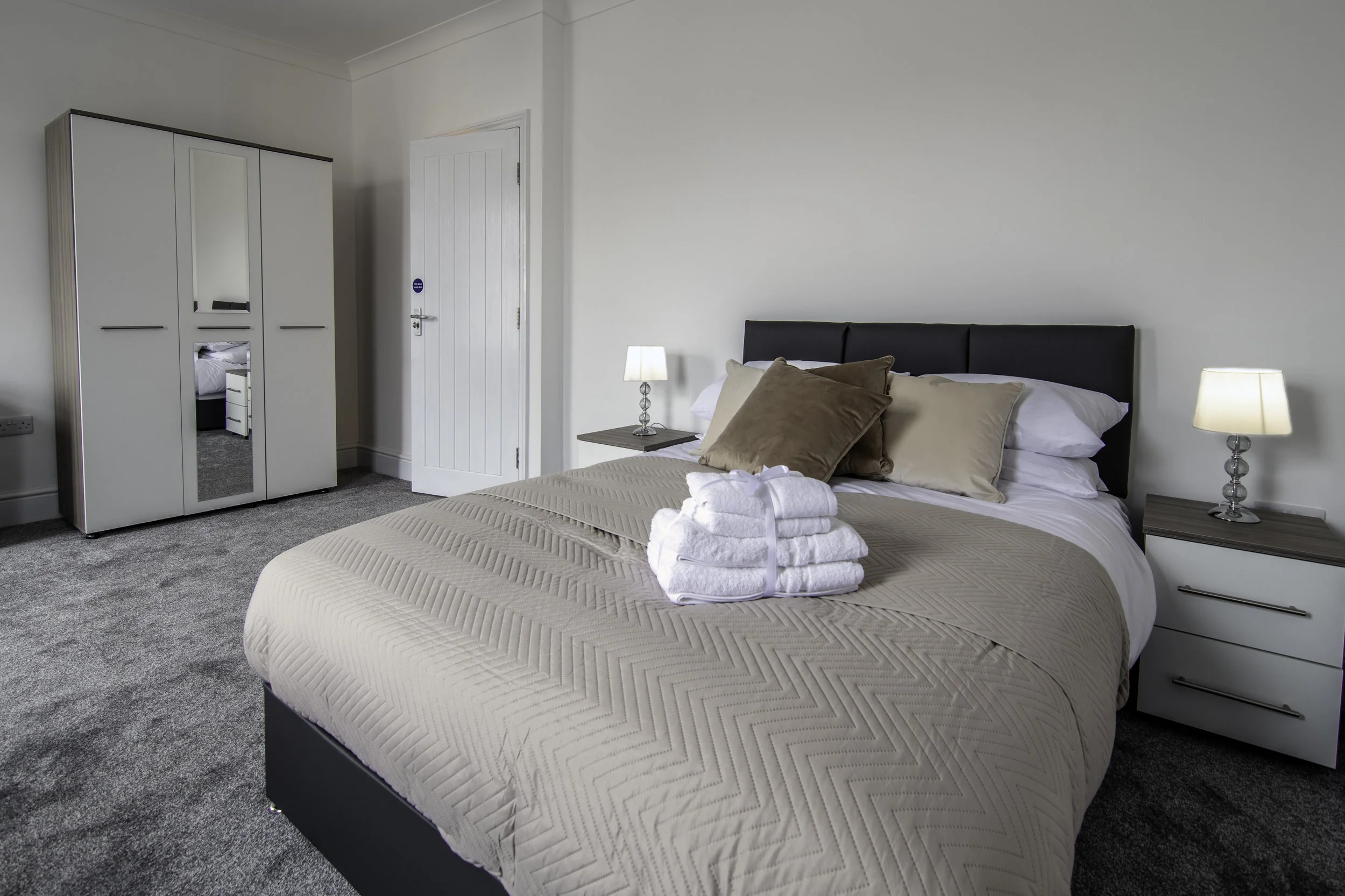 Bedroom21.jpg