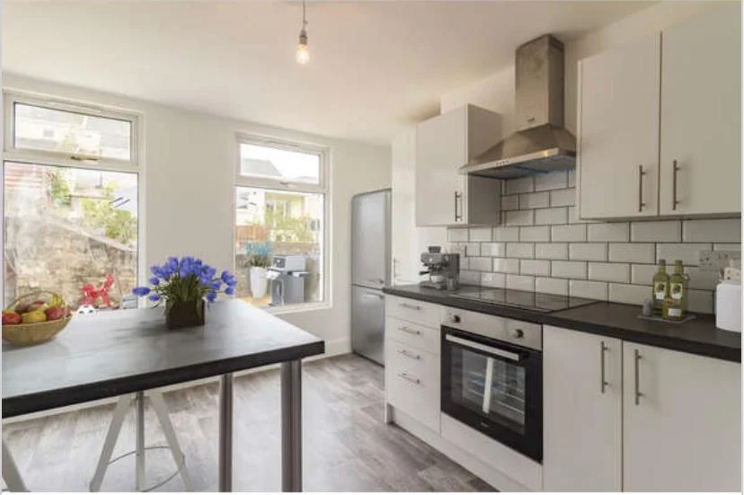 🌱 We all go through seasons in our lives. ⛈