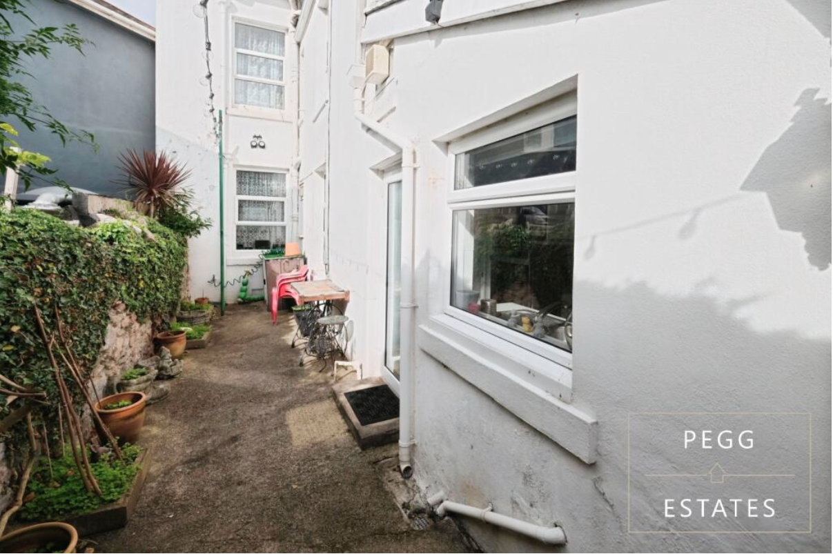 Screenshot 2025-11-03 at 12.01.47.png