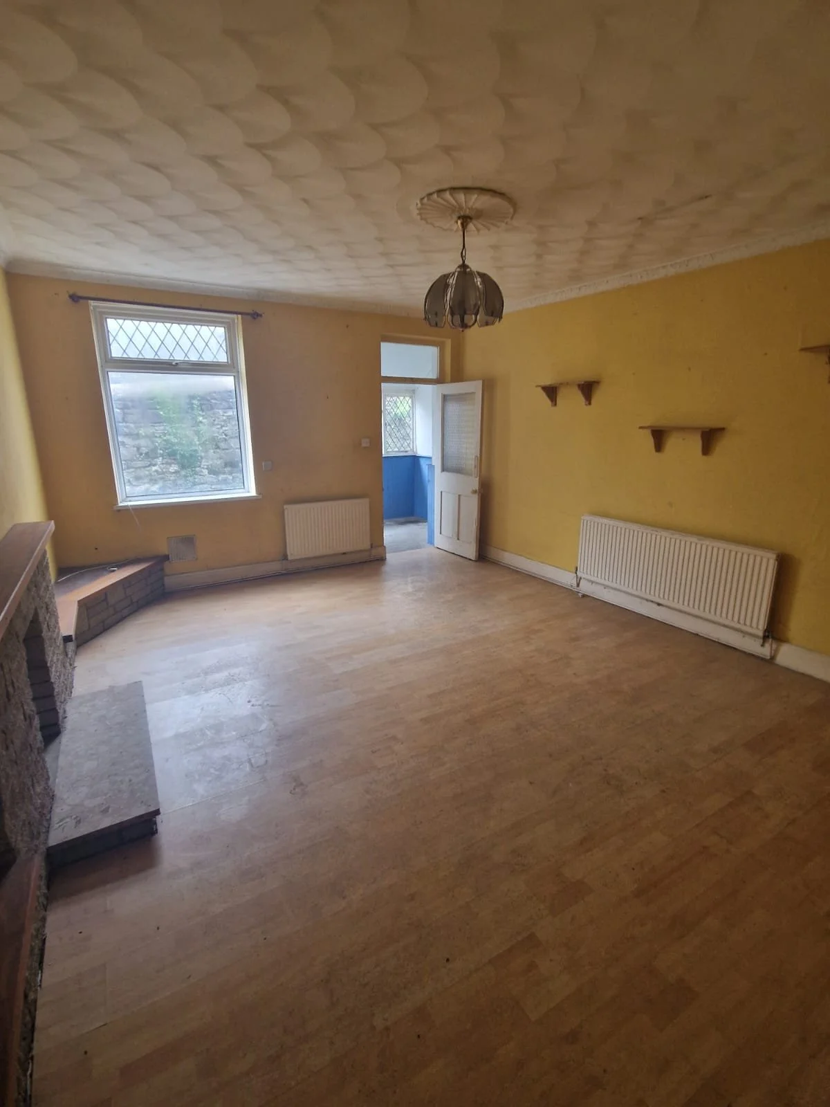 WhatsApp Image 2025-04-24 at 21.56.17 (3).jpeg