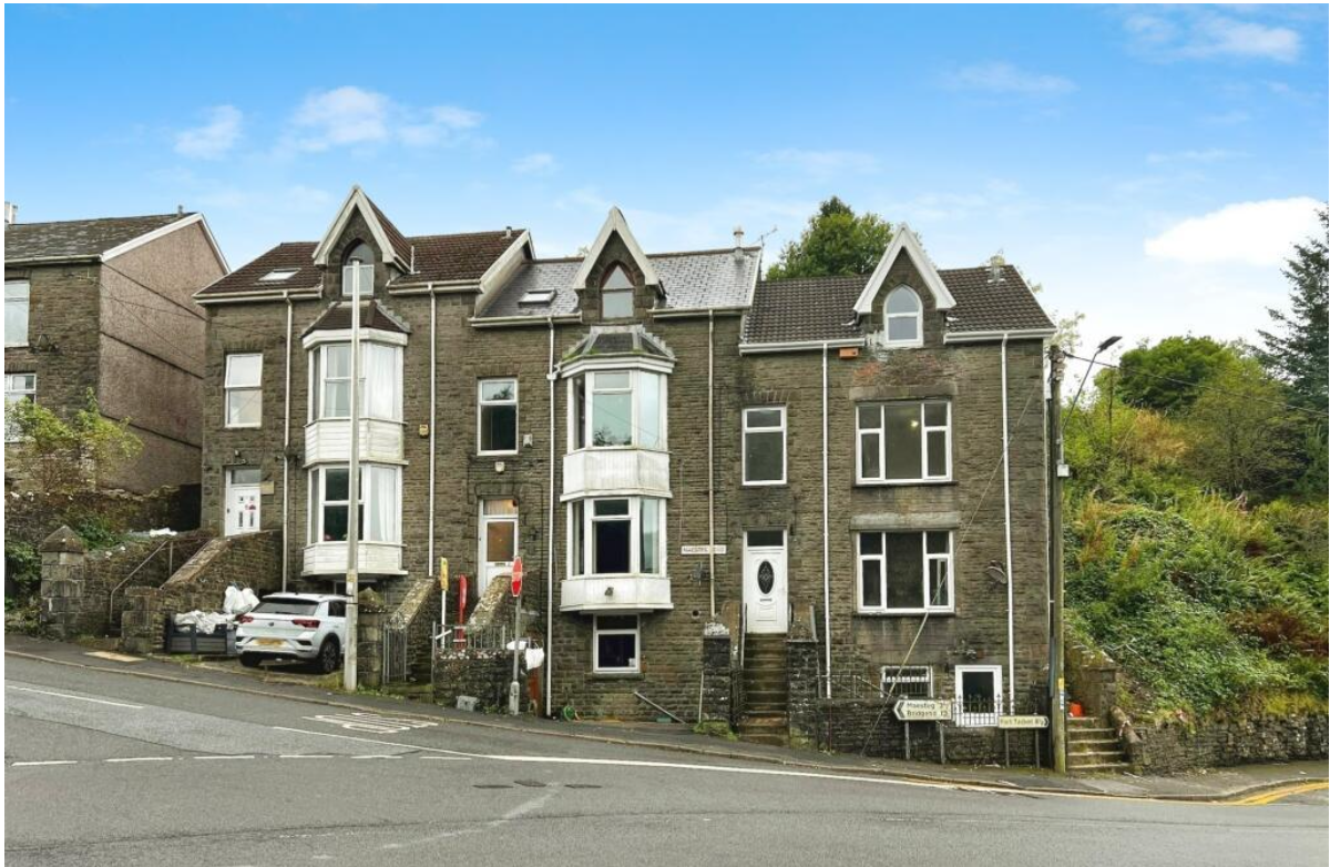 Flip proft for £35,000 or keep for SA right next to Afan Valley Adventure Park.