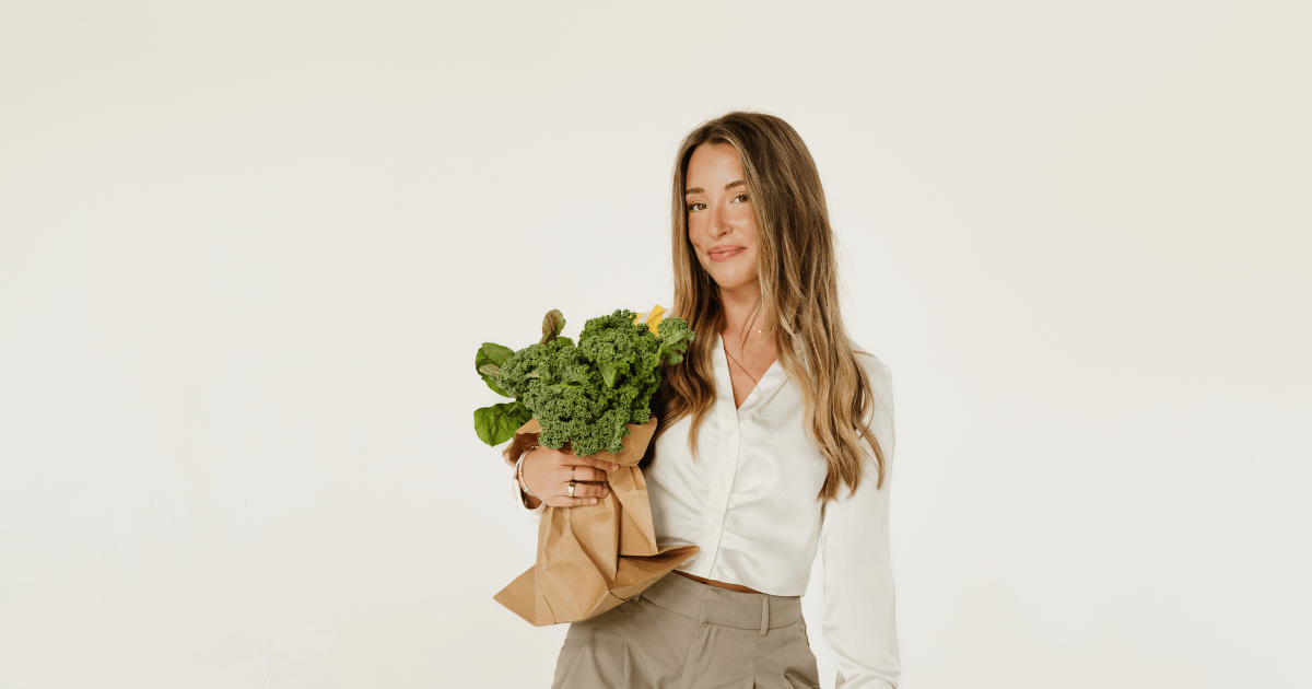 What is Holistic Nutrition? A Registered Dietitian Explains