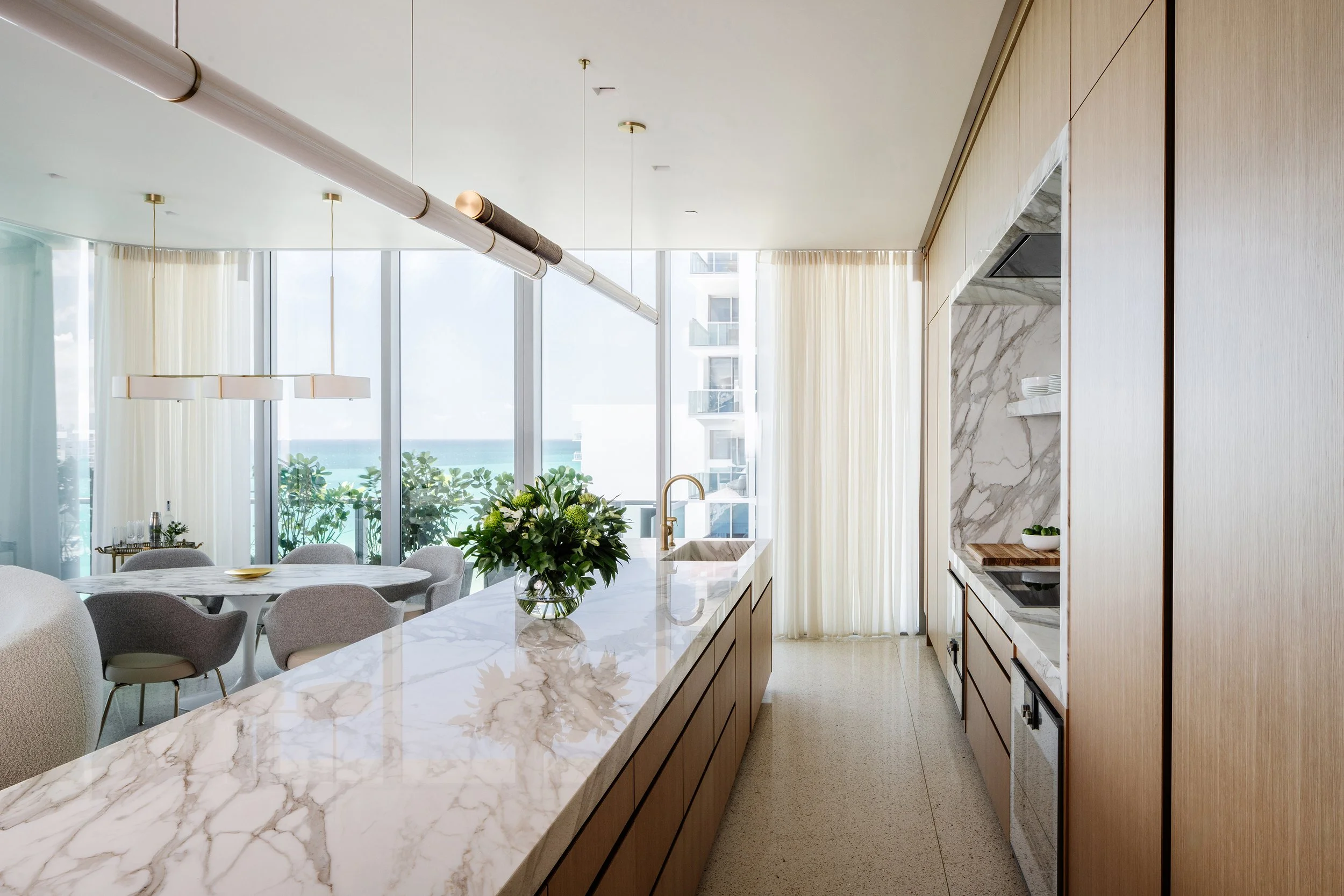 janoura-schneider-interiors-latelier-miami-beach-kitchen2.jpg