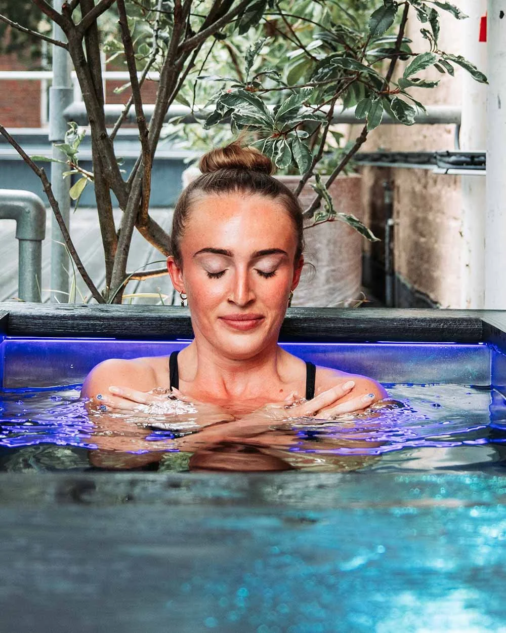 EVERYTHING YOU NEED TO KNOW ABOUT COLD PLUNGING