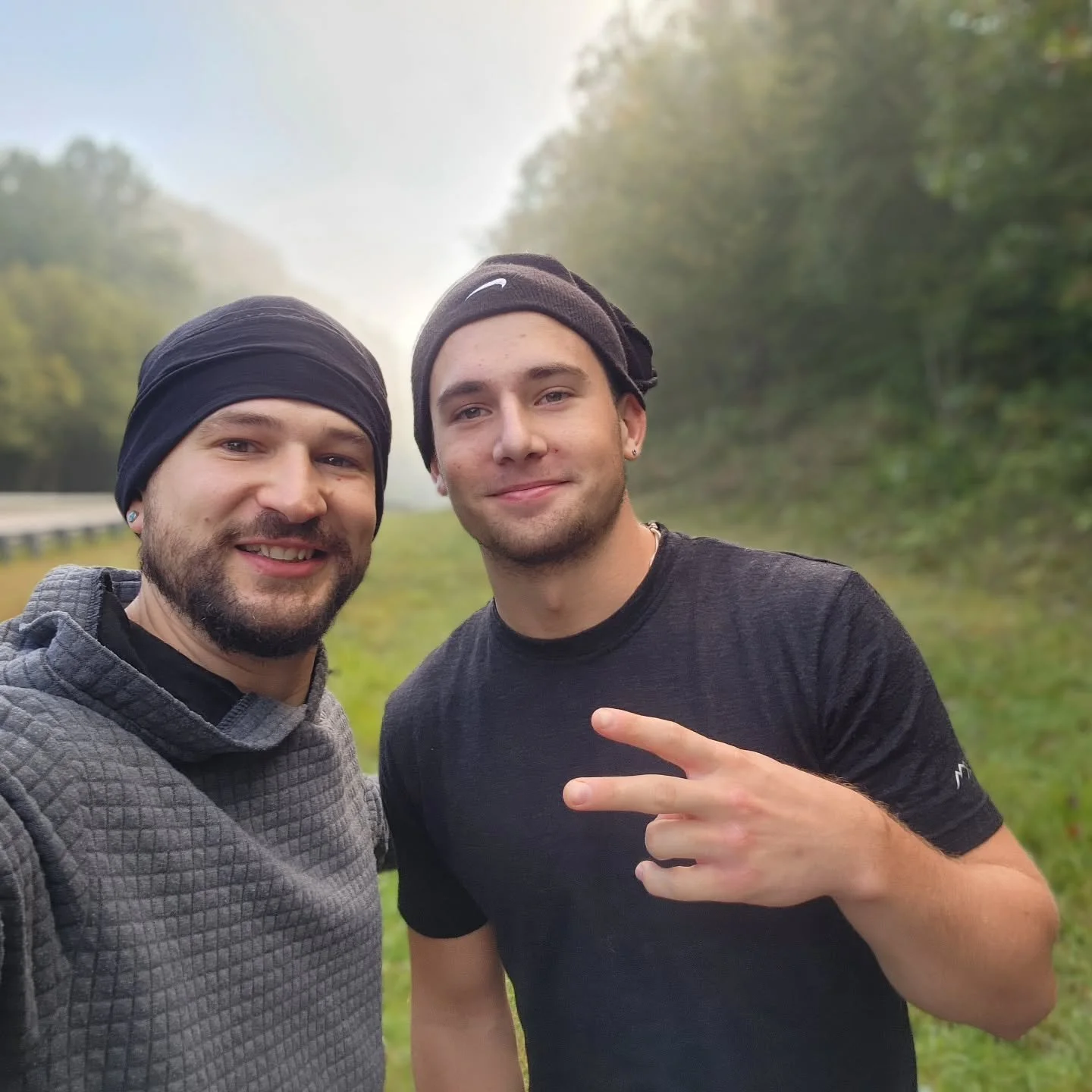 We love seeing the faces of our community smiling and enjoying their hikes, and we wish the best for all on their journeys; ones that we at the Grove are so proud to be a part of!

🌿🫐

#itpaystostay #bluebssighting #thegrovehostel #byhikersforhiker