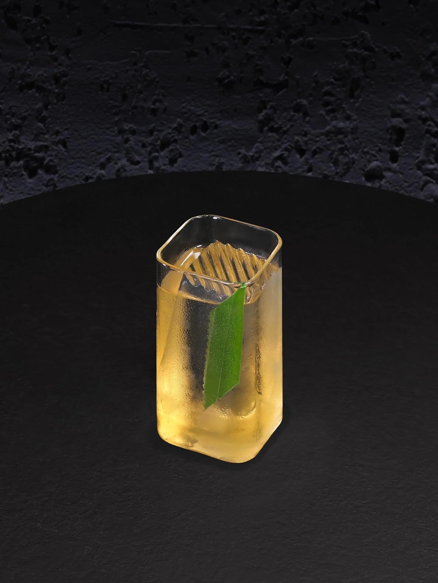 FLOTILLA HIGHBALL

MONKEY SHOULDER WHISKY
HOMEMADE PINEAPPLE &amp; SEABUCKTHORN SODA