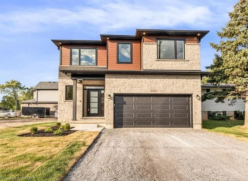 1313 BASELINE Road Stoney Creek