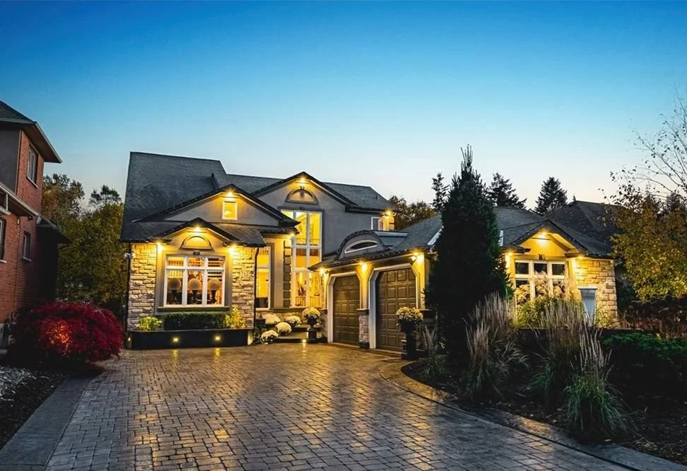 712 Highvalley Rd, Ancaster