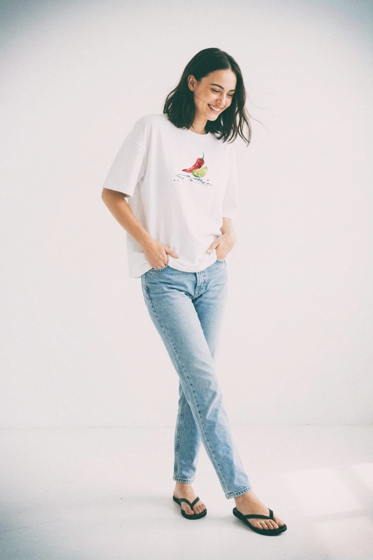 boxyTee_model_chiliLime_002.jpg
