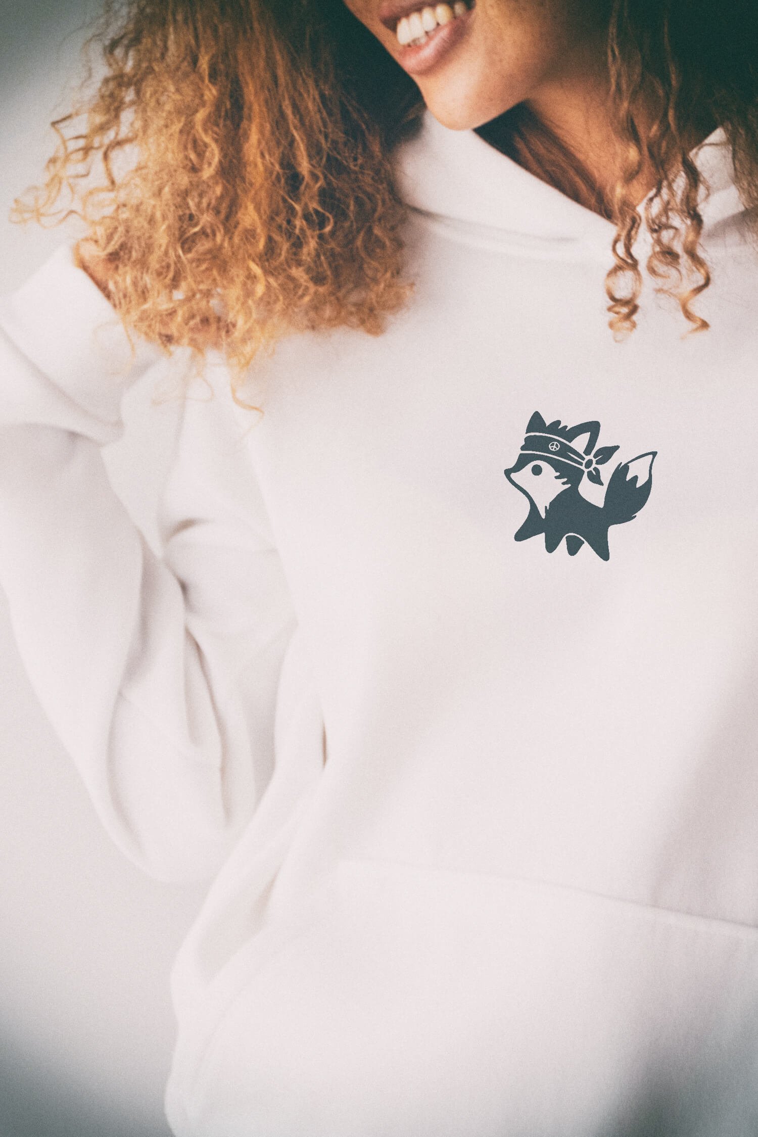 pullover-hoodie-fox-peace.jpg