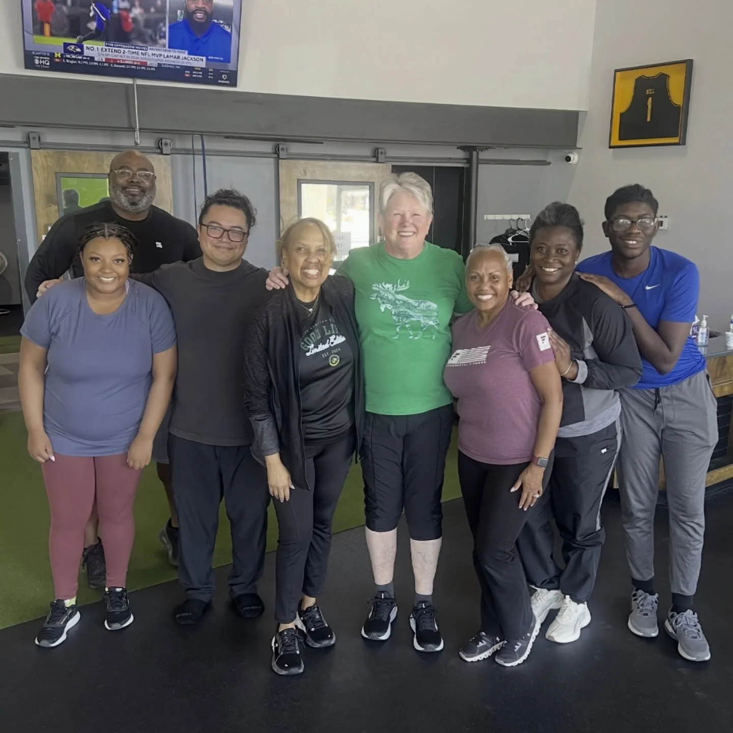 Fun Fit Family 💪🏽 #wichita #fitness #gym #groupfitness