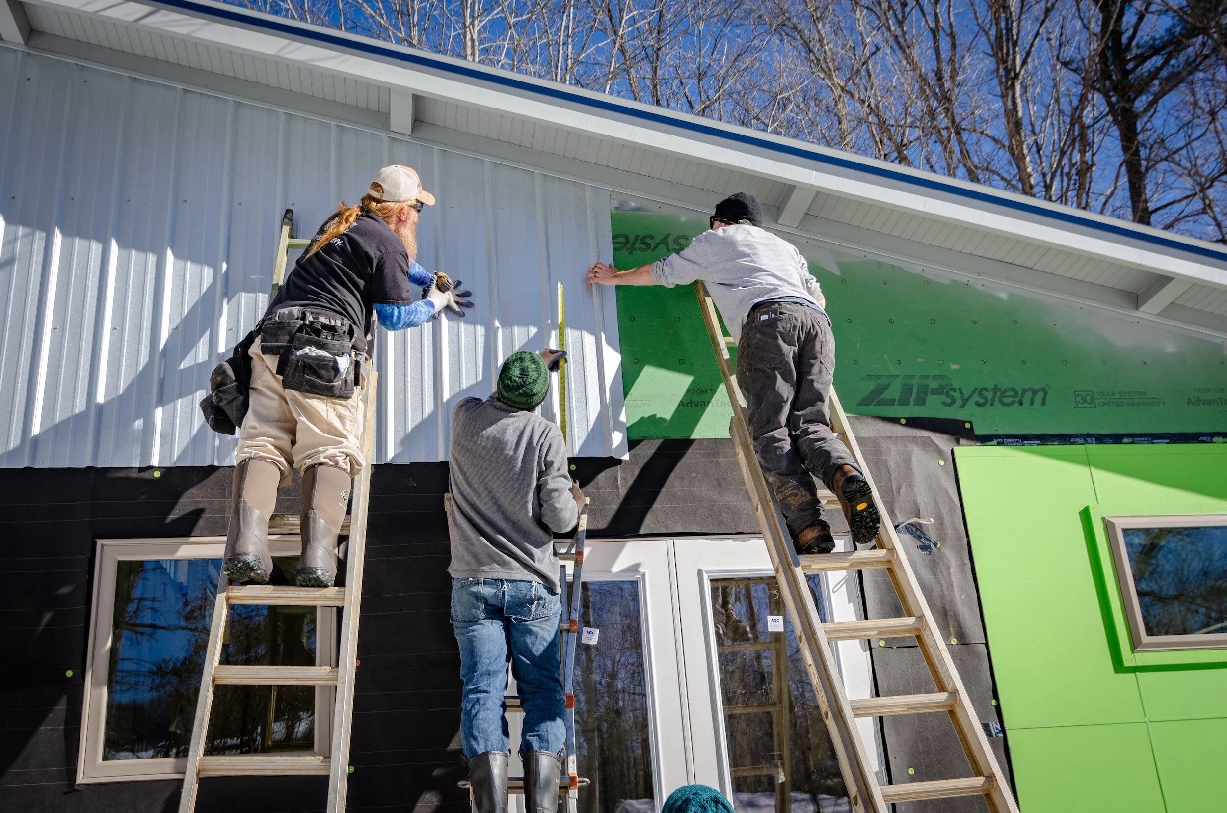 Can Hurt Workers Choose to Sue Employers Instead of Using Workers’ Comp?