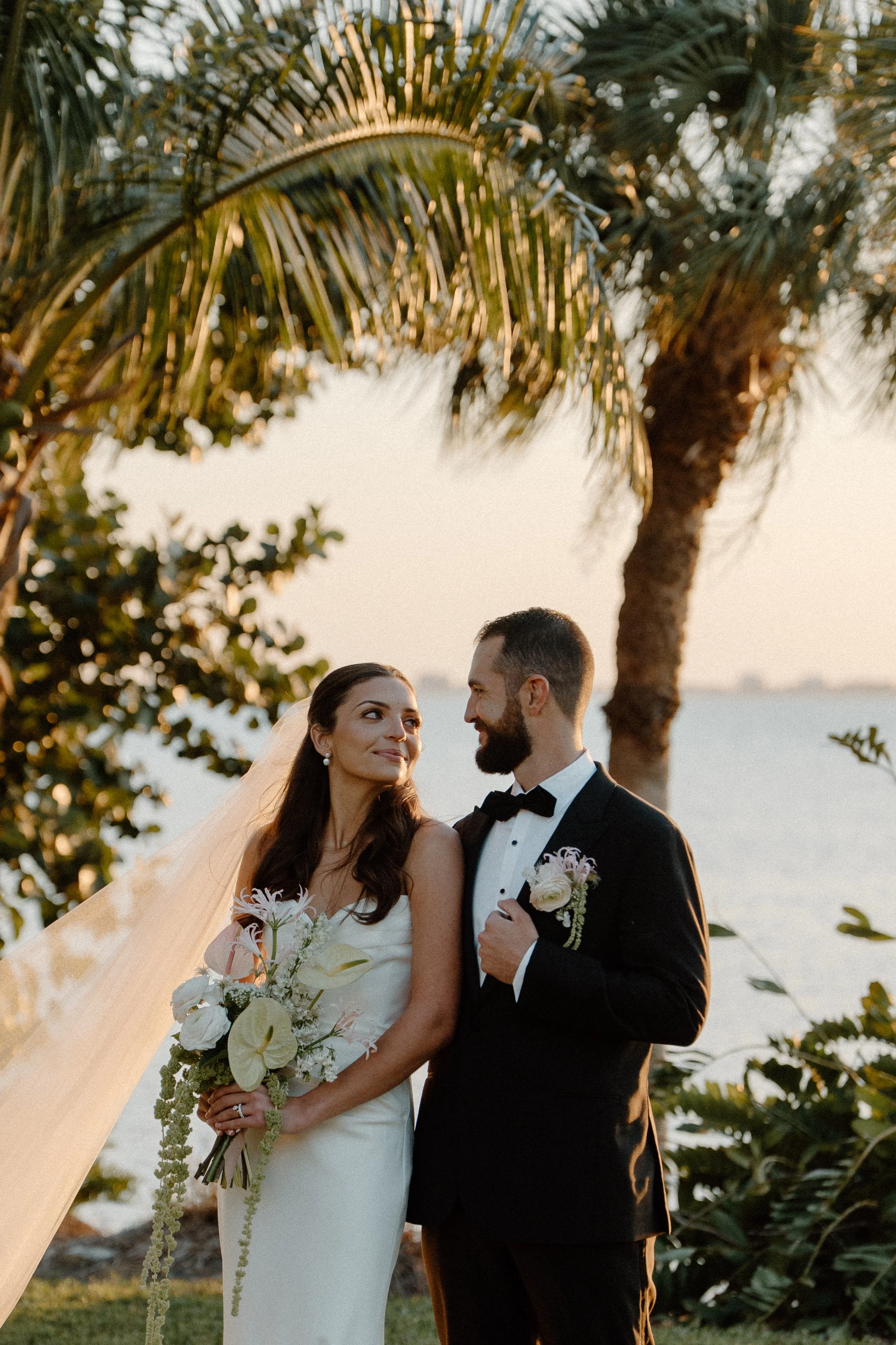 Garden Romance: Hannah &amp; Keegan’s Wedding at The Powel Crosley Estate | Sarasota, Florida