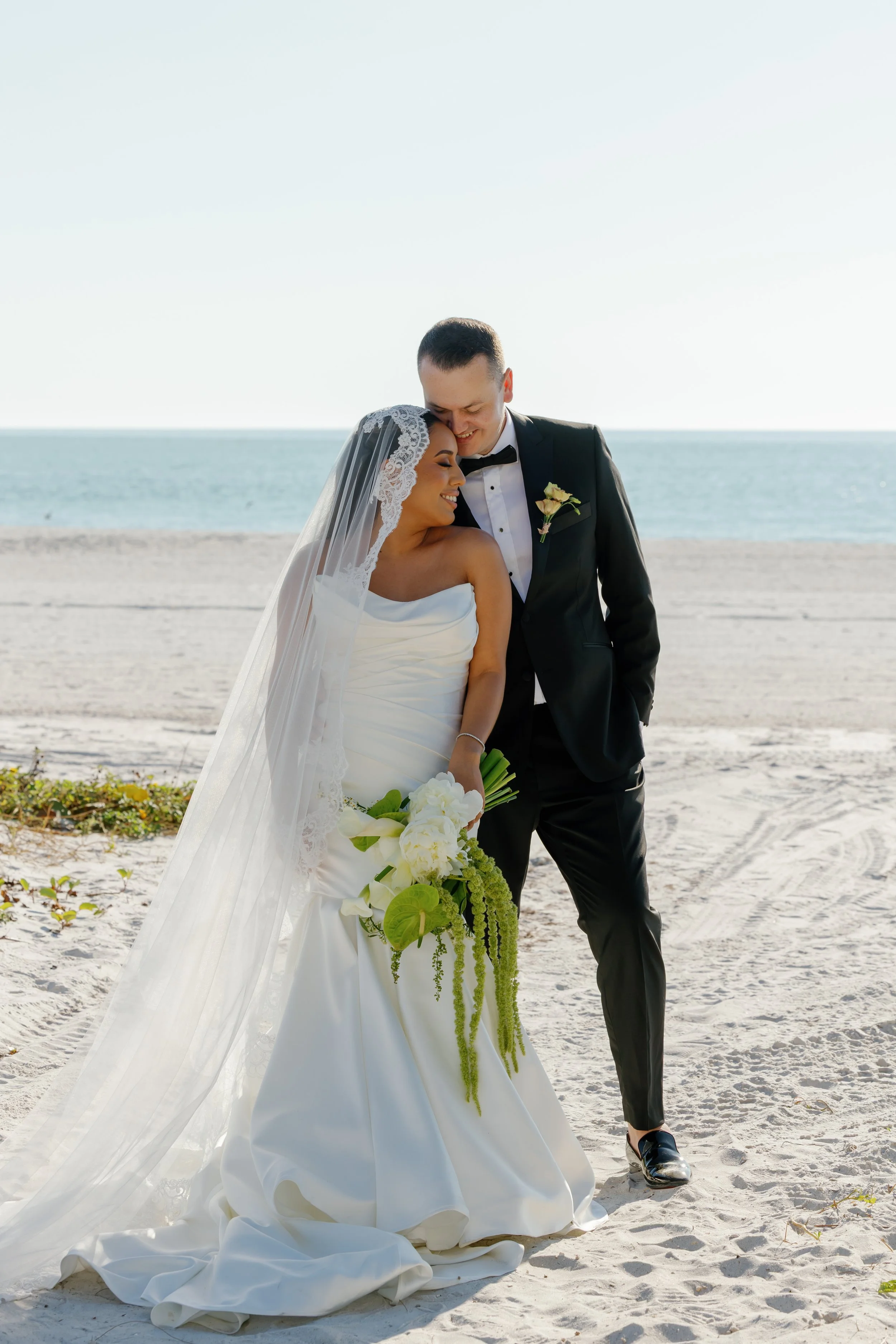 Kim + Mike Sneak Peek-67.jpg