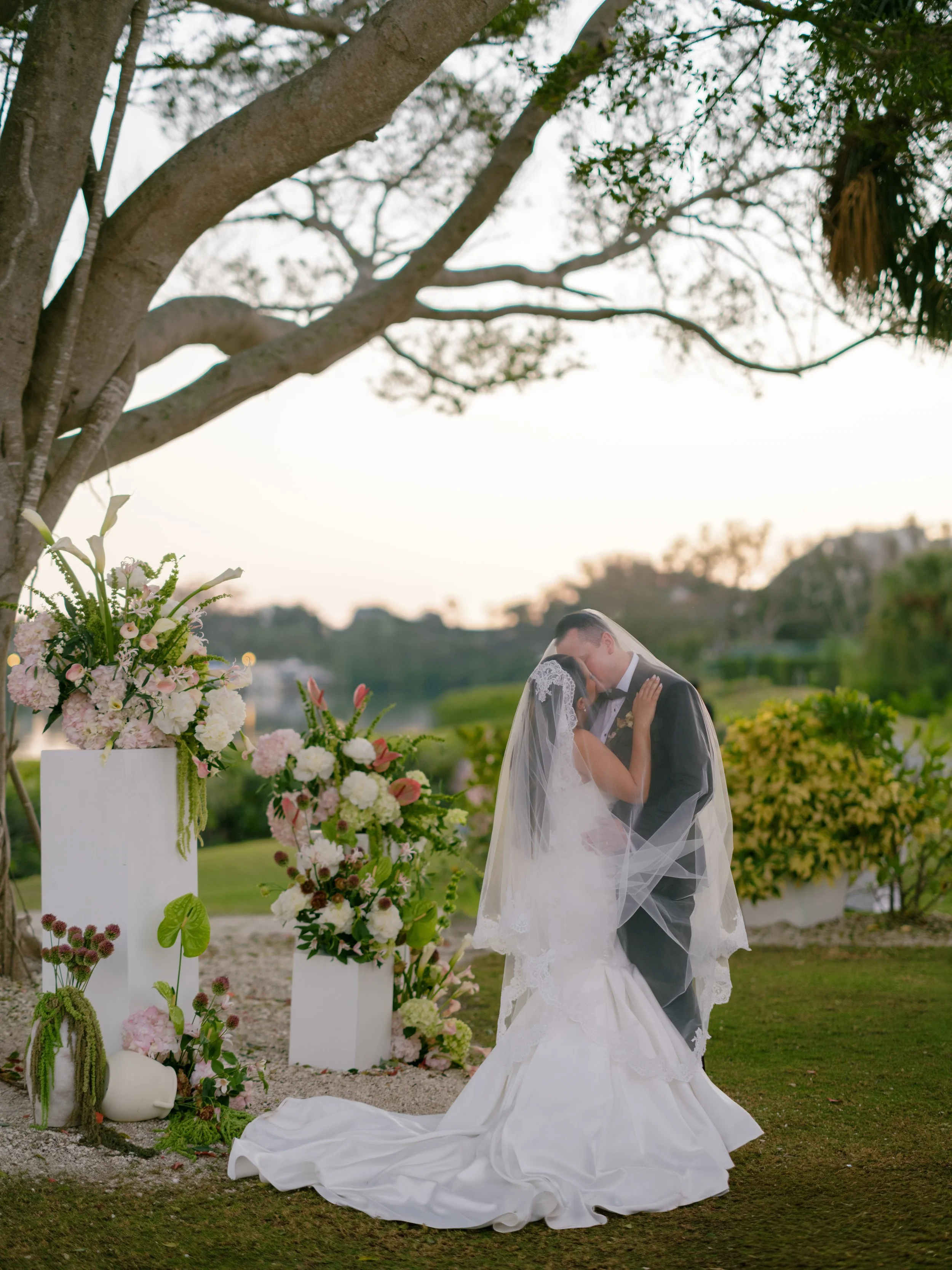 Kim + Mike Sneak Peek-129.jpg