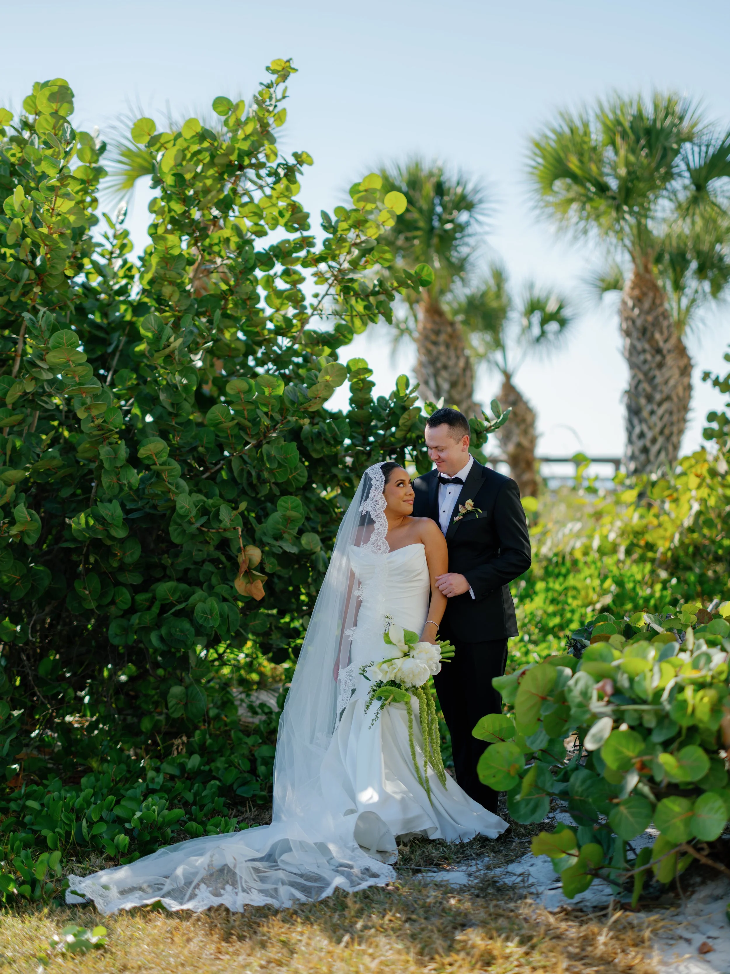 Kim + Mike Sneak Peek-73.jpg