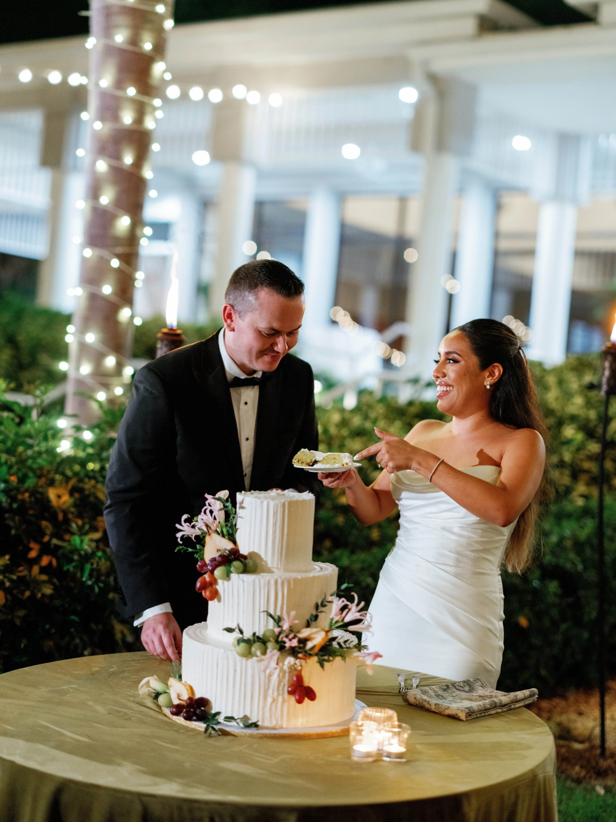 Kim + Mike Sneak Peek-224.jpeg