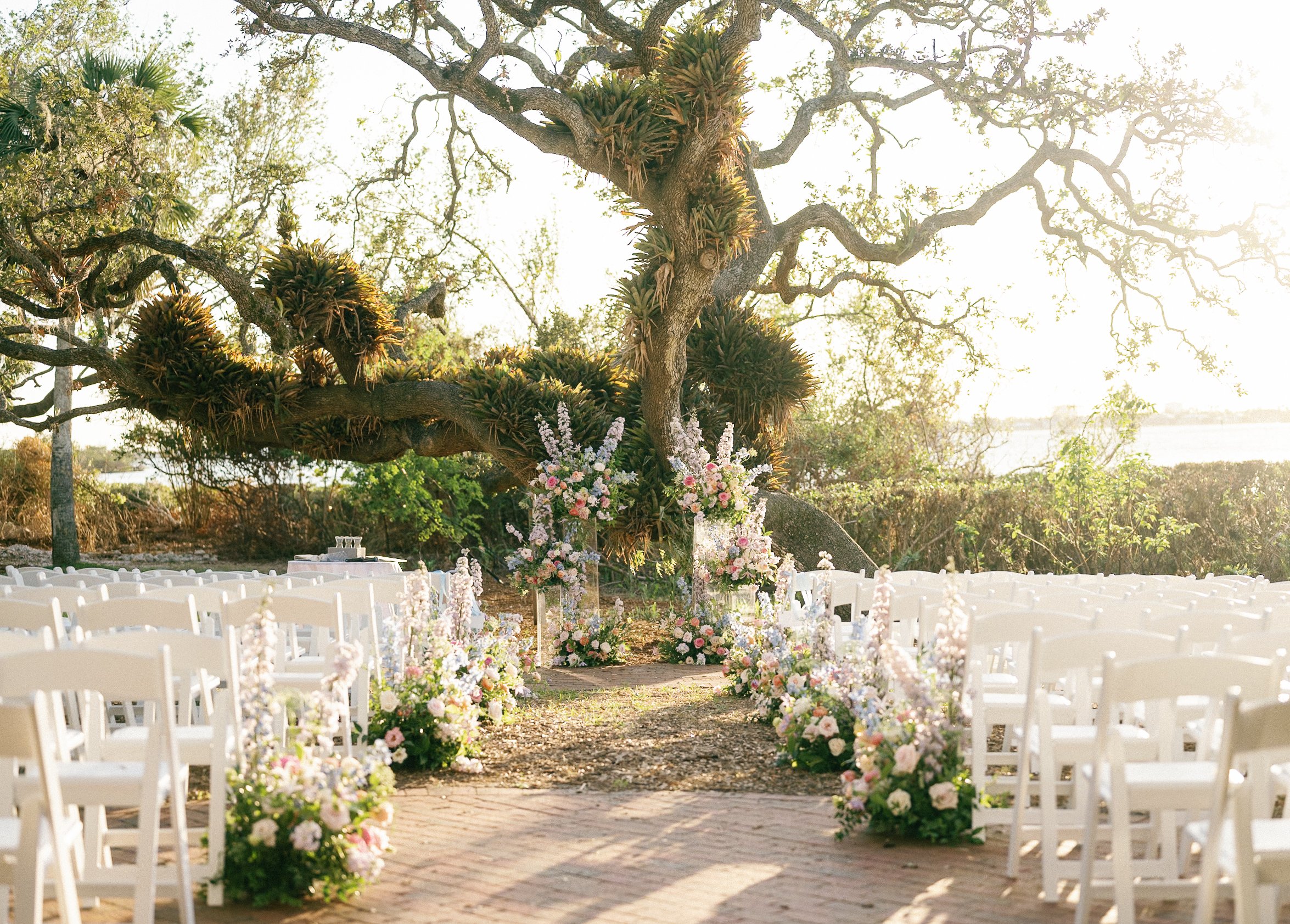 Copyright-Dewitt-for-Love-Photography-K-N-Wedding-Sarasota-Florida-Selby-Gardens-Photographer-486.jpg