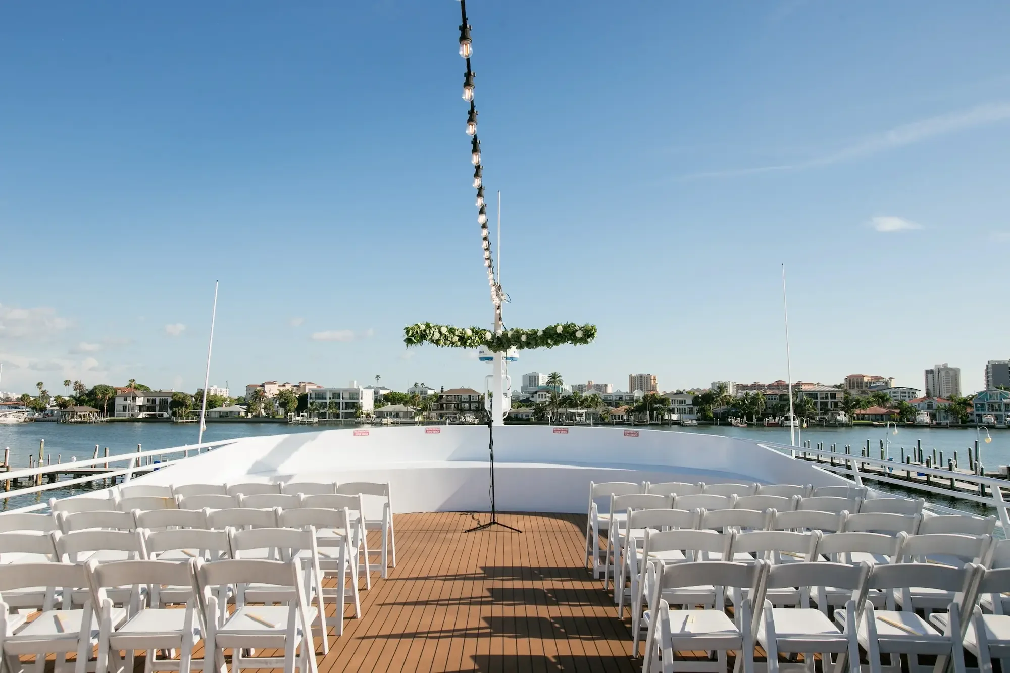 8Elegant-Champagne-Wedding-Ideas-Clearwater-Venue-Yacht-Starship-jpg.webp