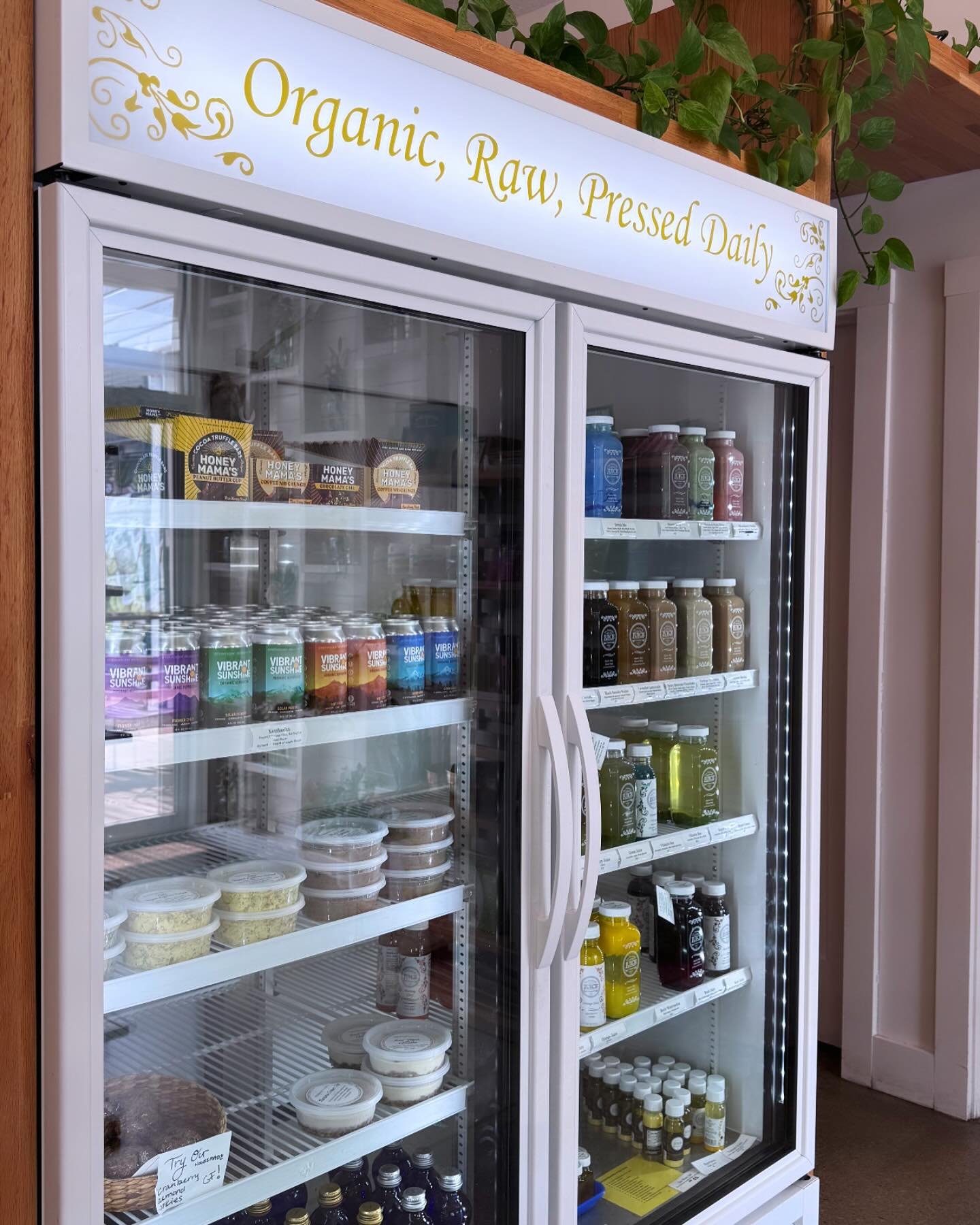 Our grab &amp; go is stocked daily with fresh @pittsburghjuice, Vibrant Sunshine kombucha and all the best snacks to fuel your day. ☀️
