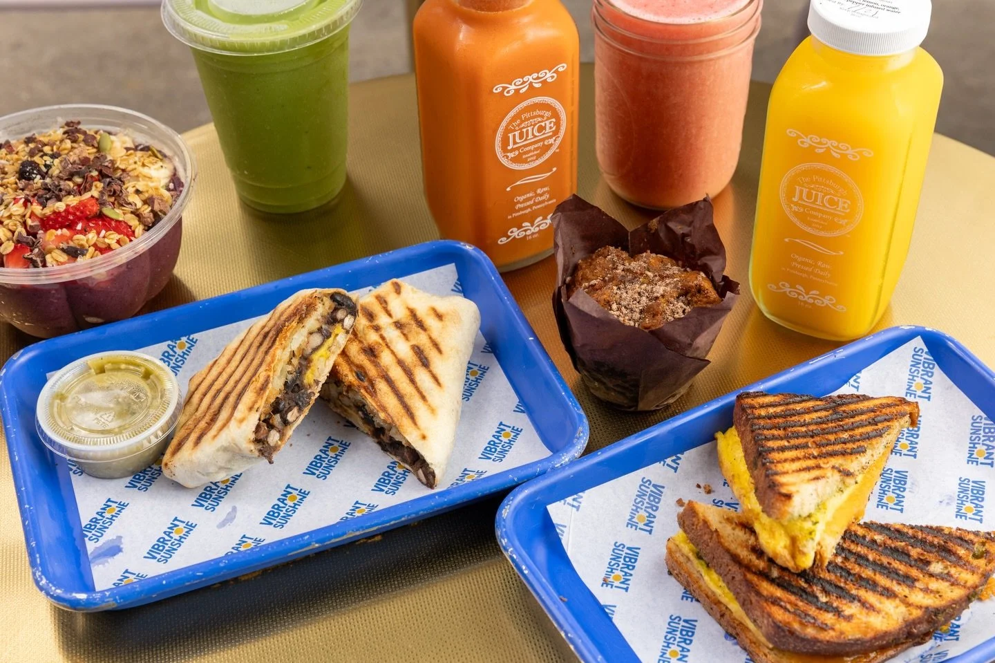 Brunch tastes better with friends! Tag someone you wanna do brunch with this week ☕️🥪

#pittsburghcafe #pittsburghfoodie #pittsburgheats #pittsburghvegan