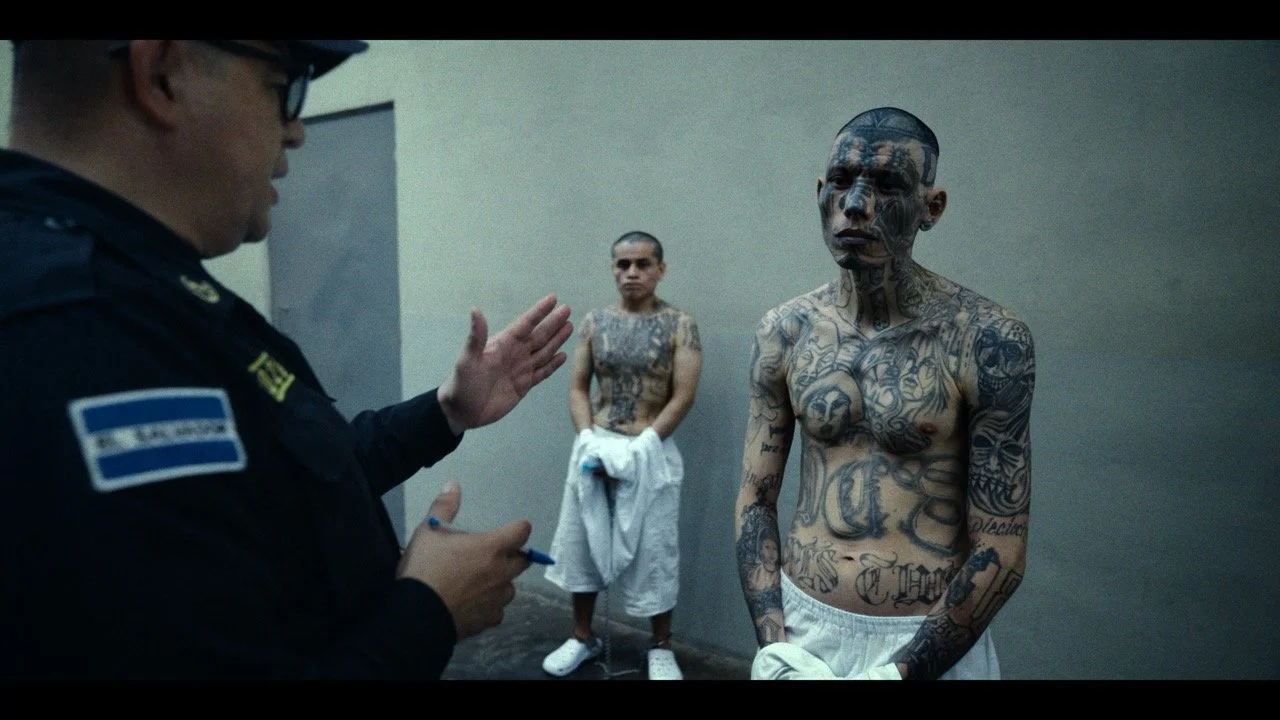 CECOT prison scene from Hasta Encontrarlos documentary — Cinematography by Eloi Molí, AEC