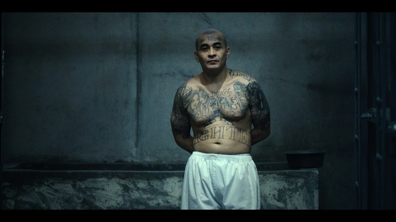 CECOT prison scene from Hasta Encontrarlos documentary — Cinematography by Eloi Molí, AEC