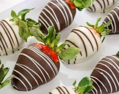 chocolate cov strawberries.jpg