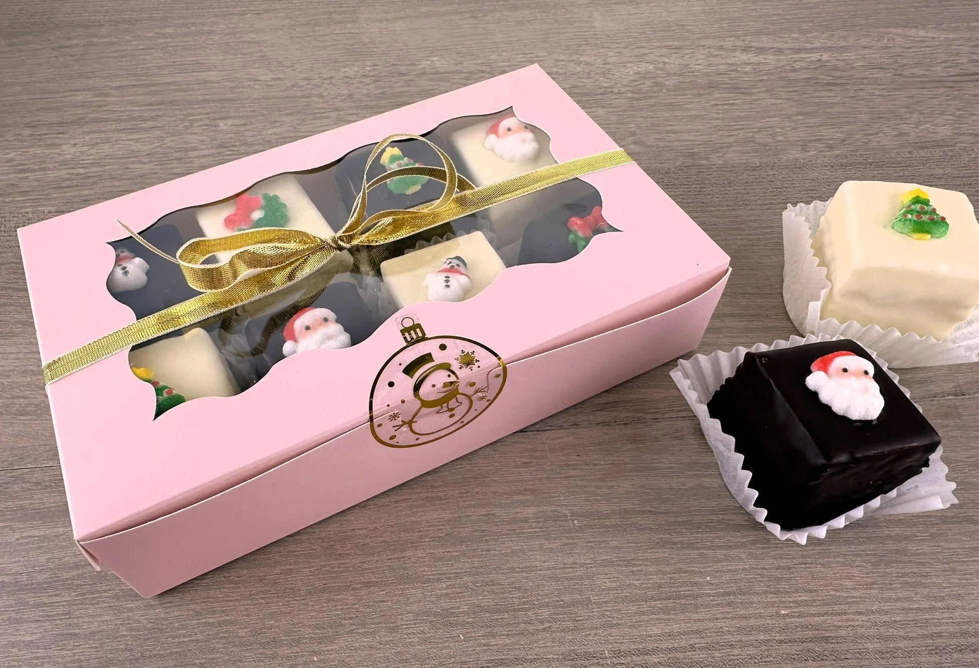 8 ct square xmas petit fours pink box .JPEG