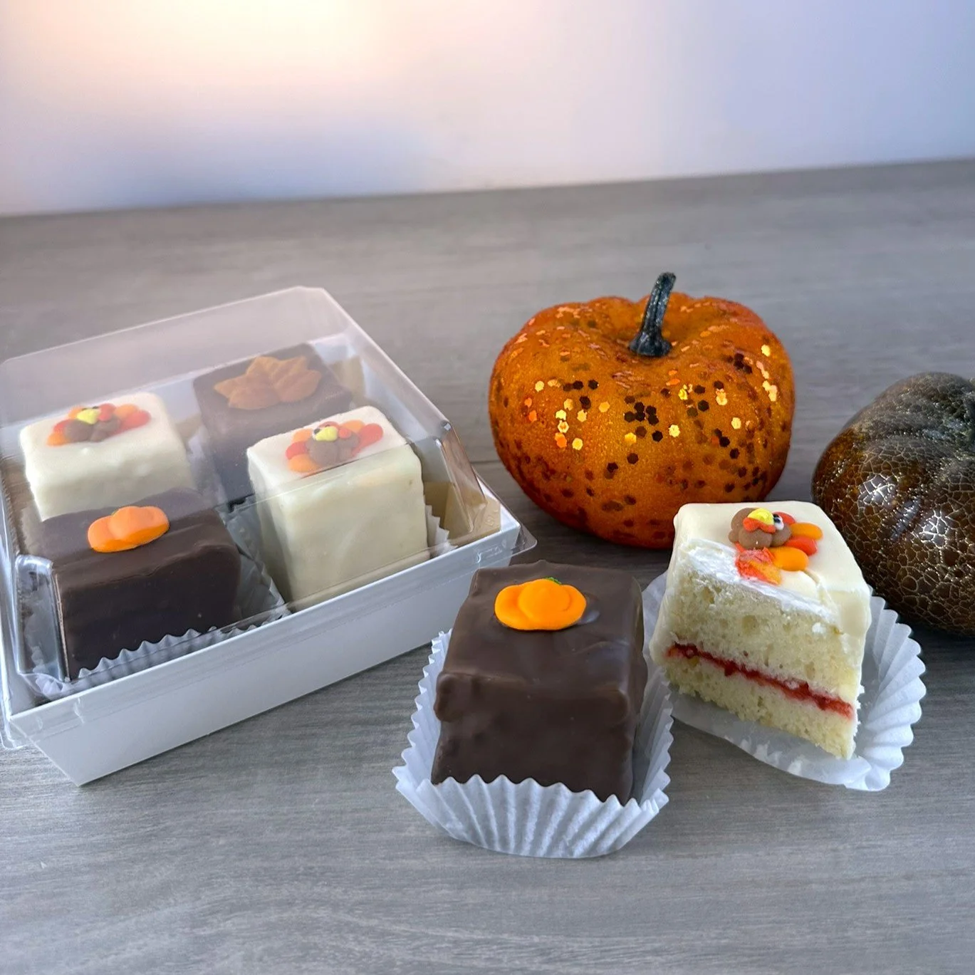 Thanksgiving petit fours - 4 pack.jpeg