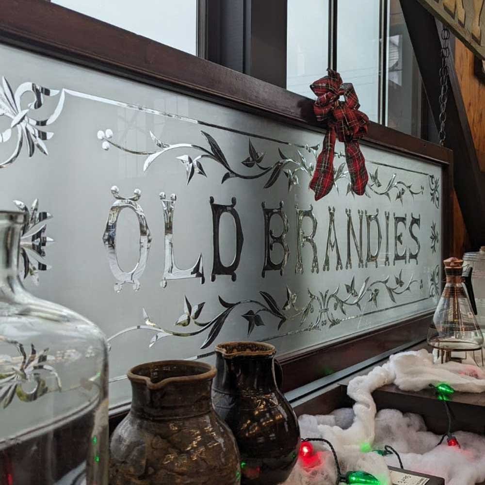“Old Brandies” Wheel Cut Sash - Aurora Mills