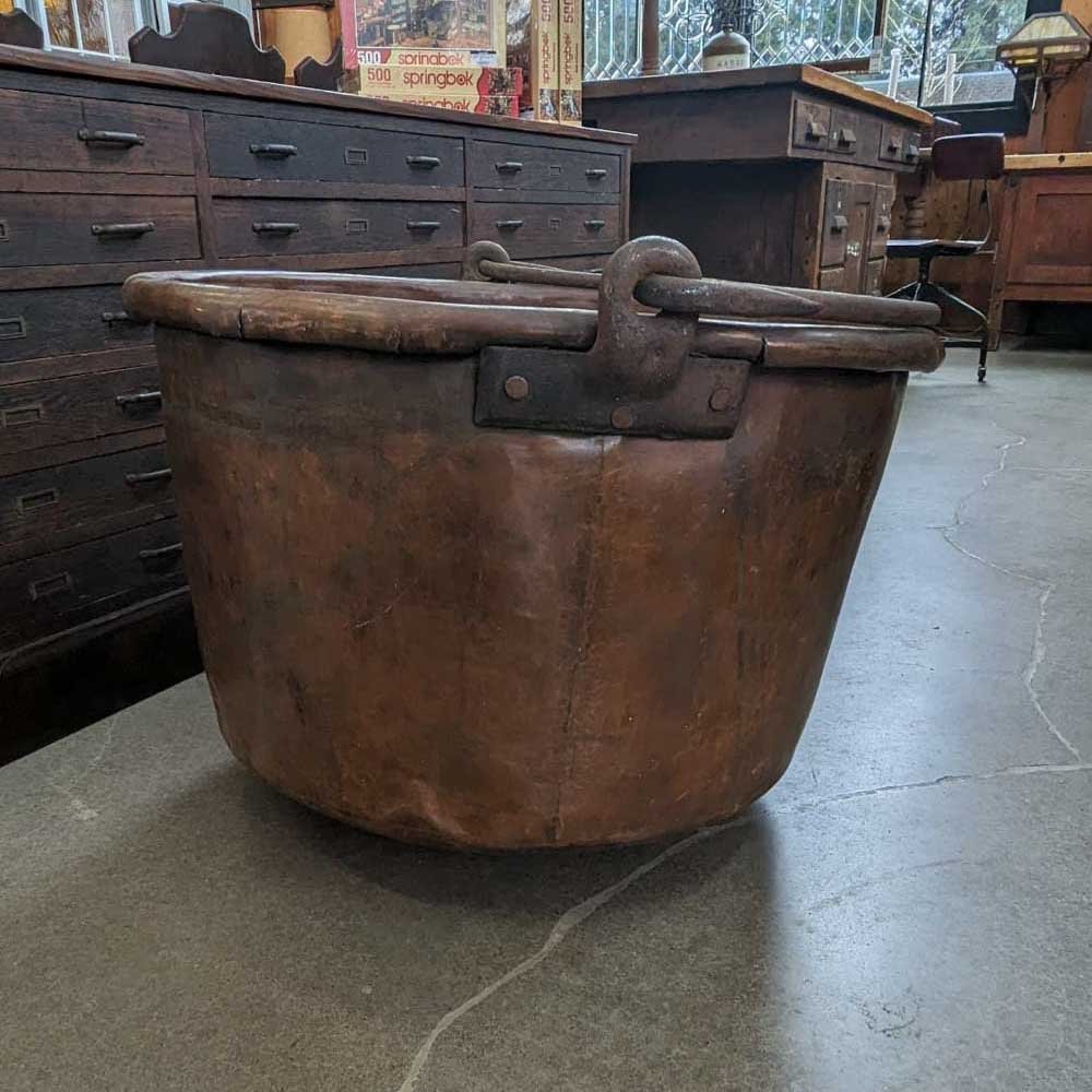 Rustic Oversized Copper Bucket - Aurora Mills