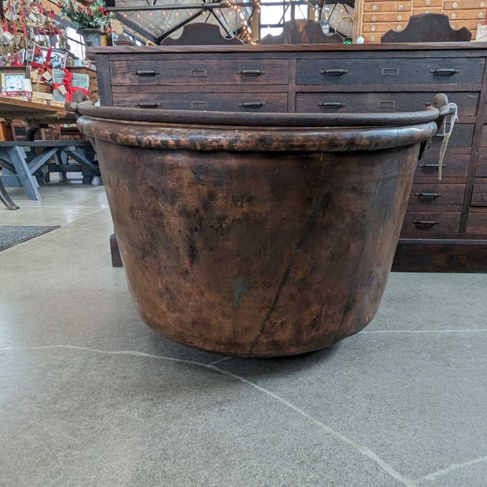 Rustic Oversized Copper Bucket - Aurora Mills