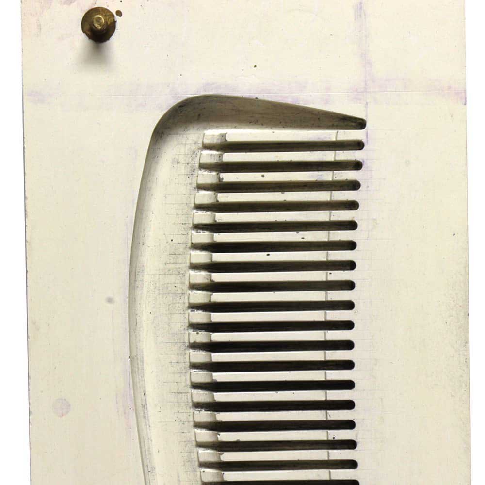 Large Off-White Comb Molds - Aurora Mills
