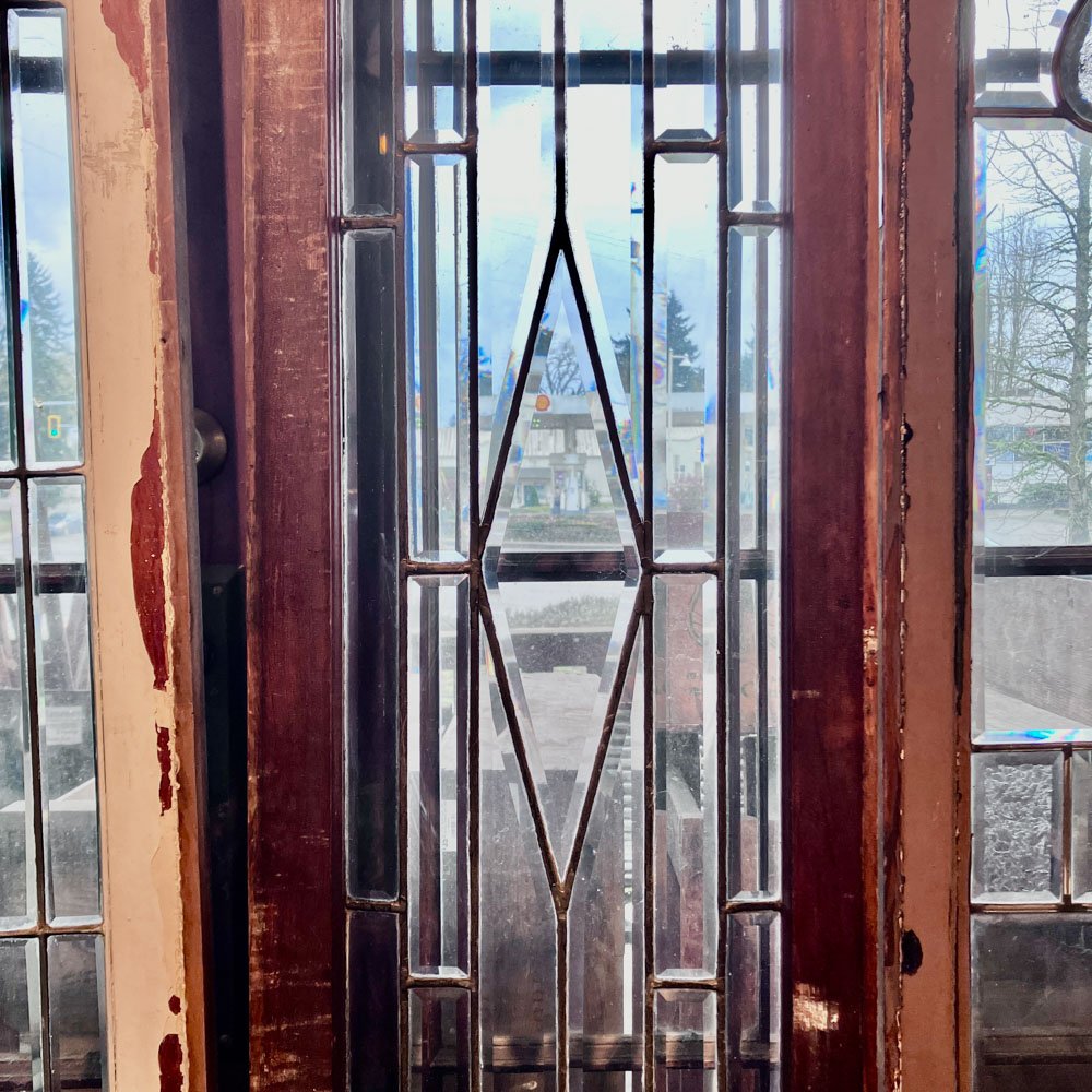 Beveled Leaded Glass Sidelight – Large Diamond - Aurora Mills